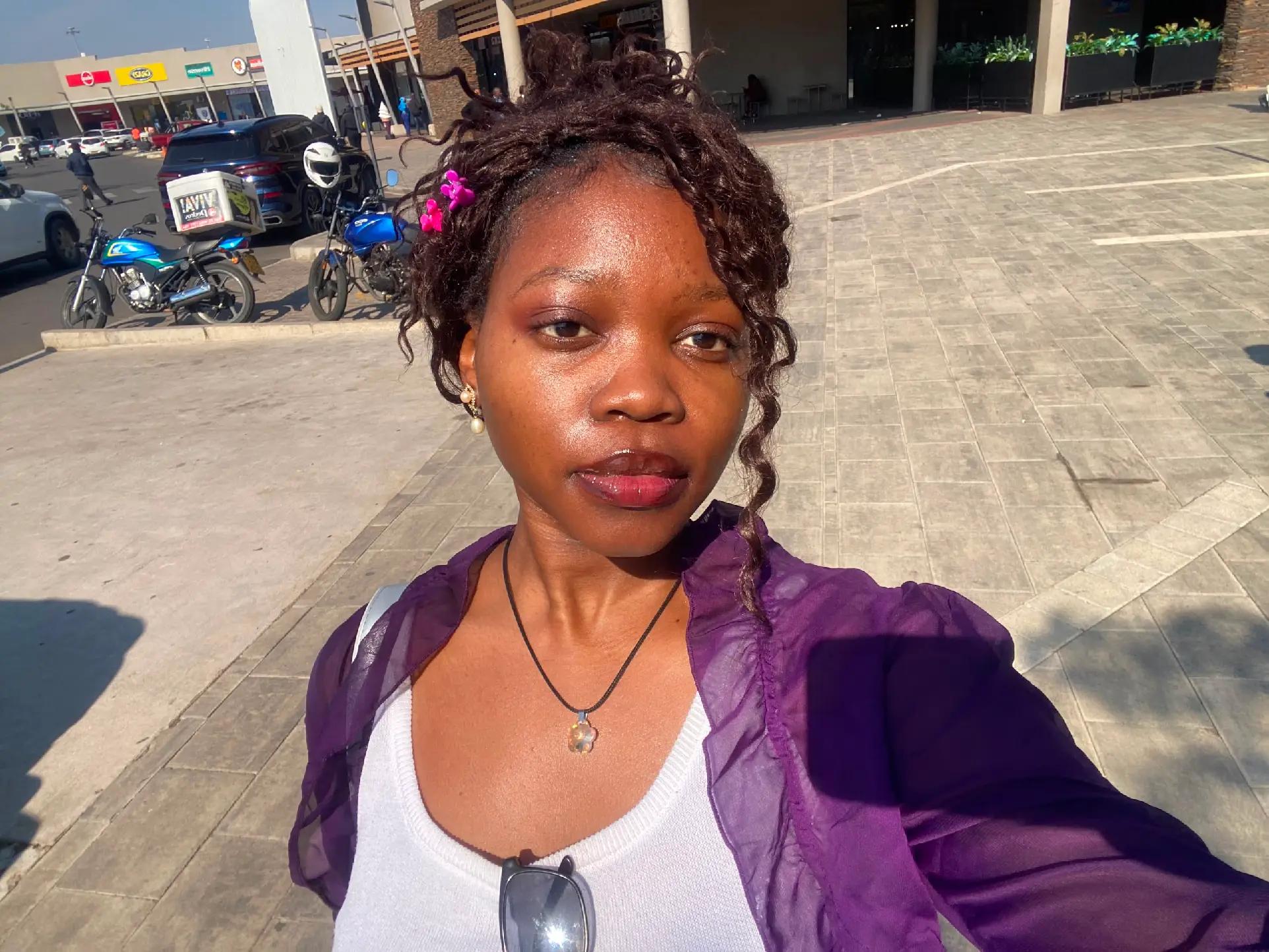 @Ẹm&ecirc;lda&auml;✨️🇧🇼