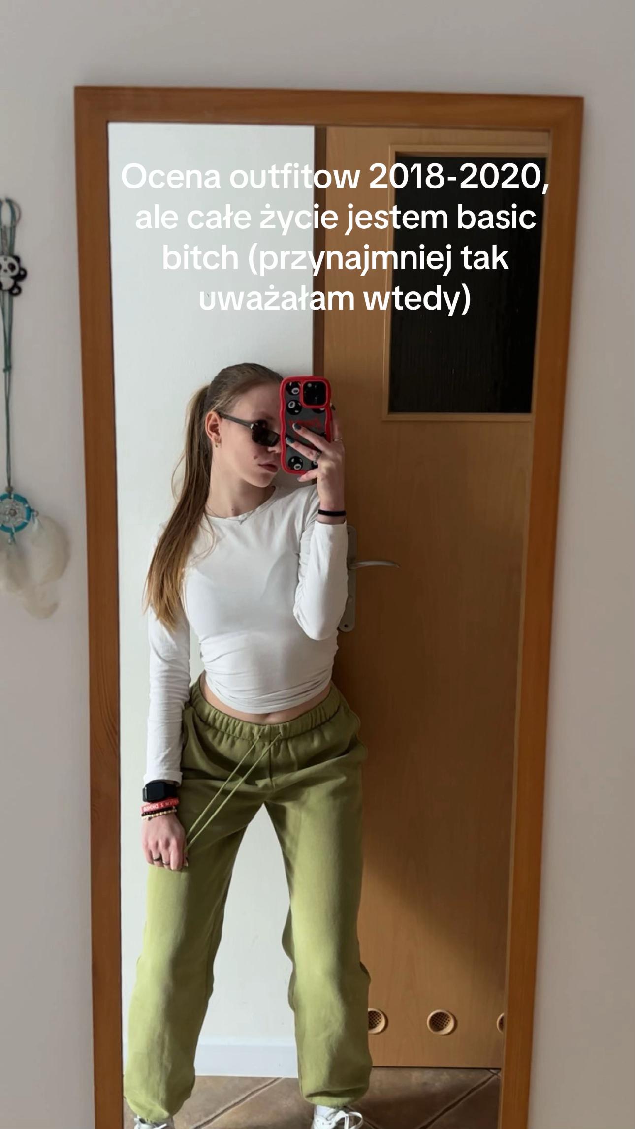 @Rogowska