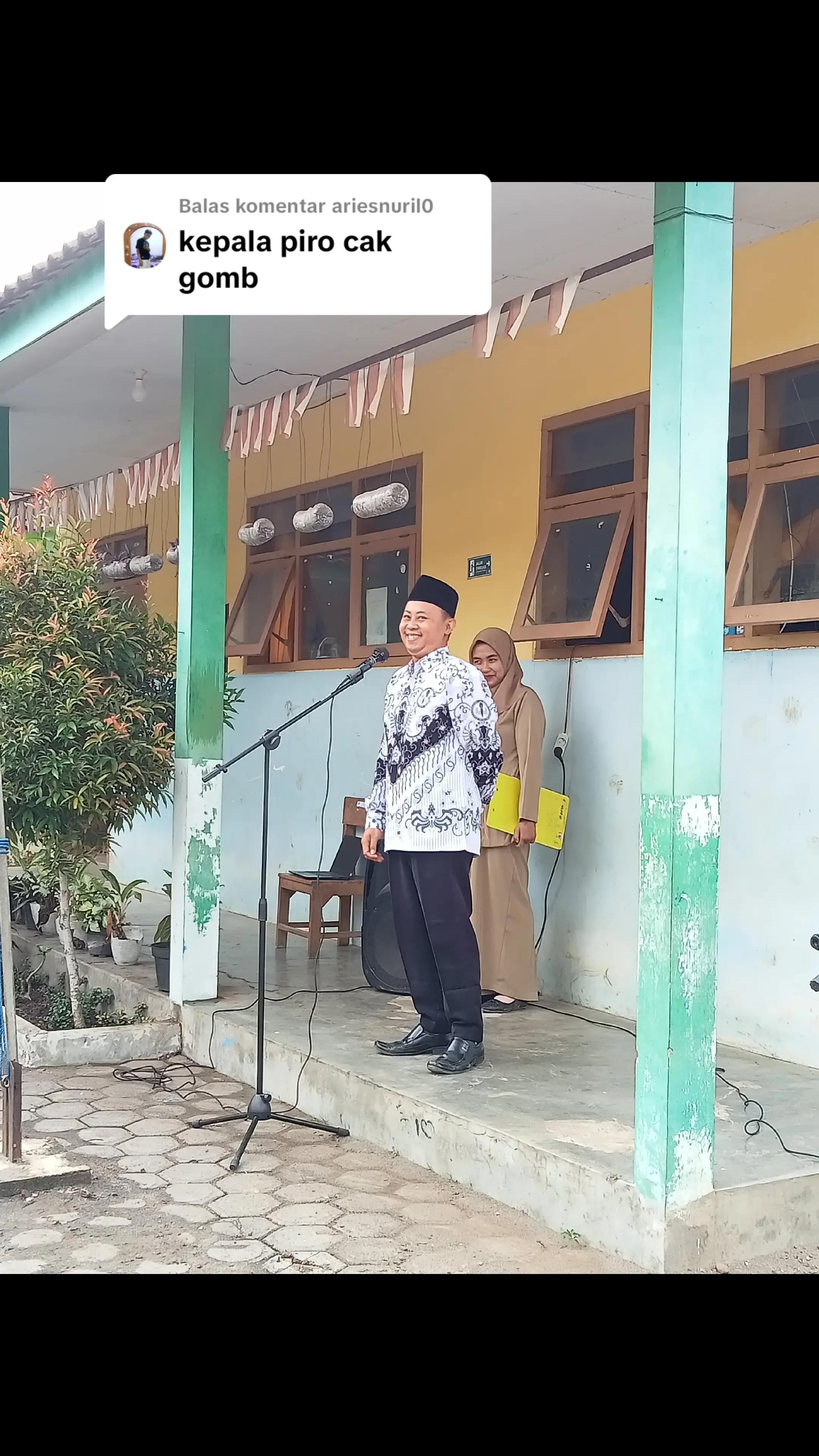 @Cak gomb