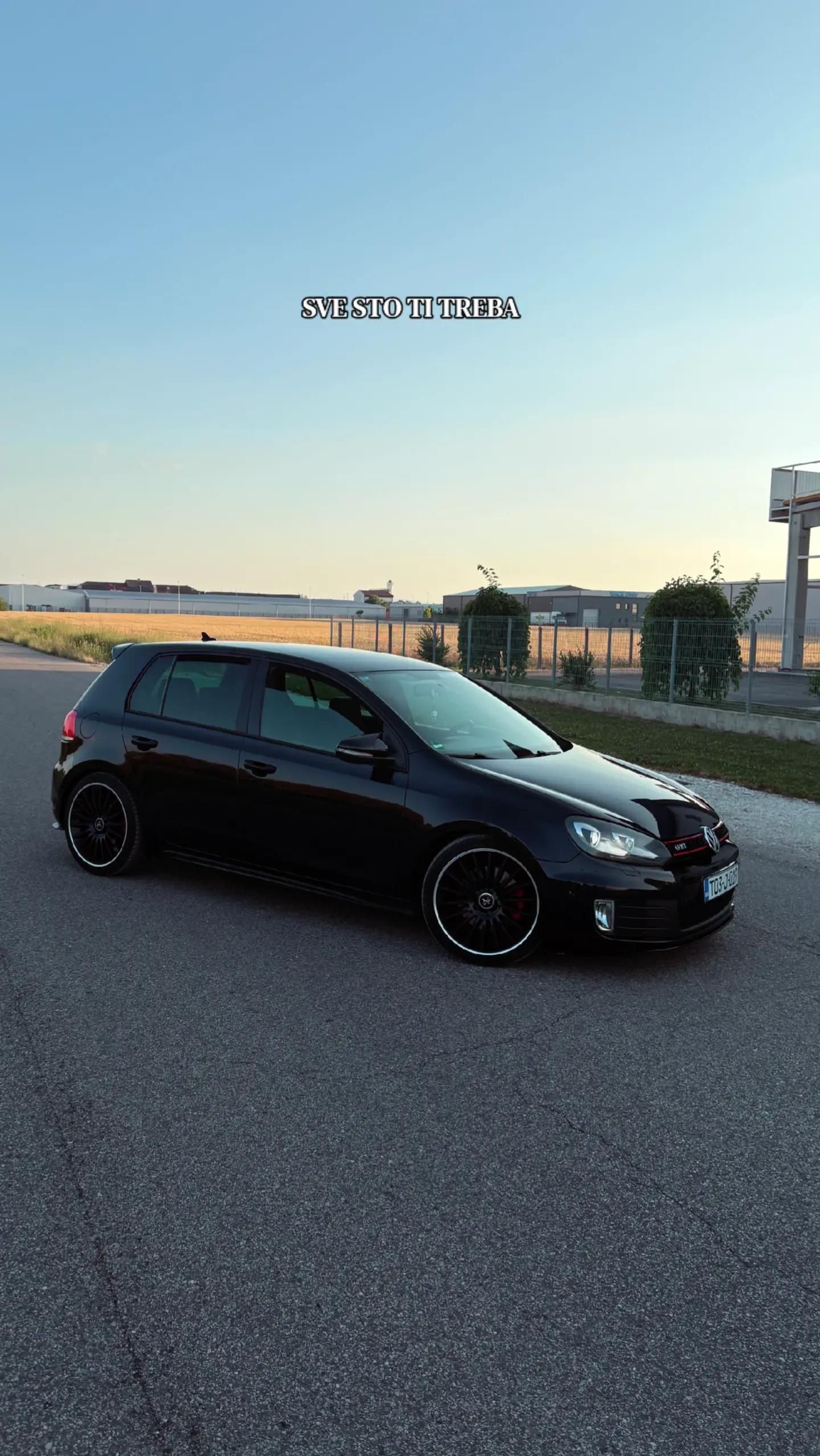 @revvedcars