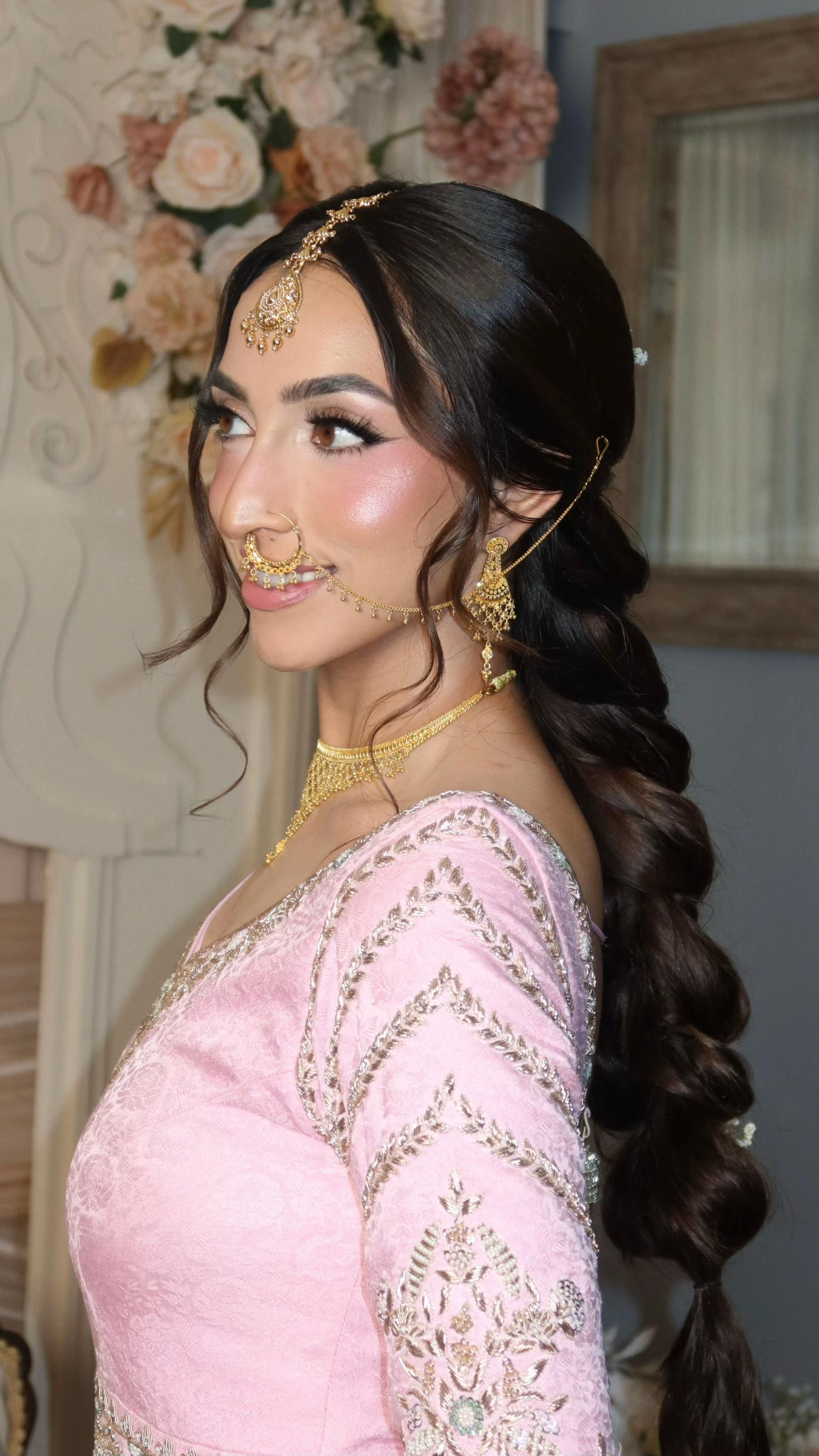 @Makeupbyaishaz
