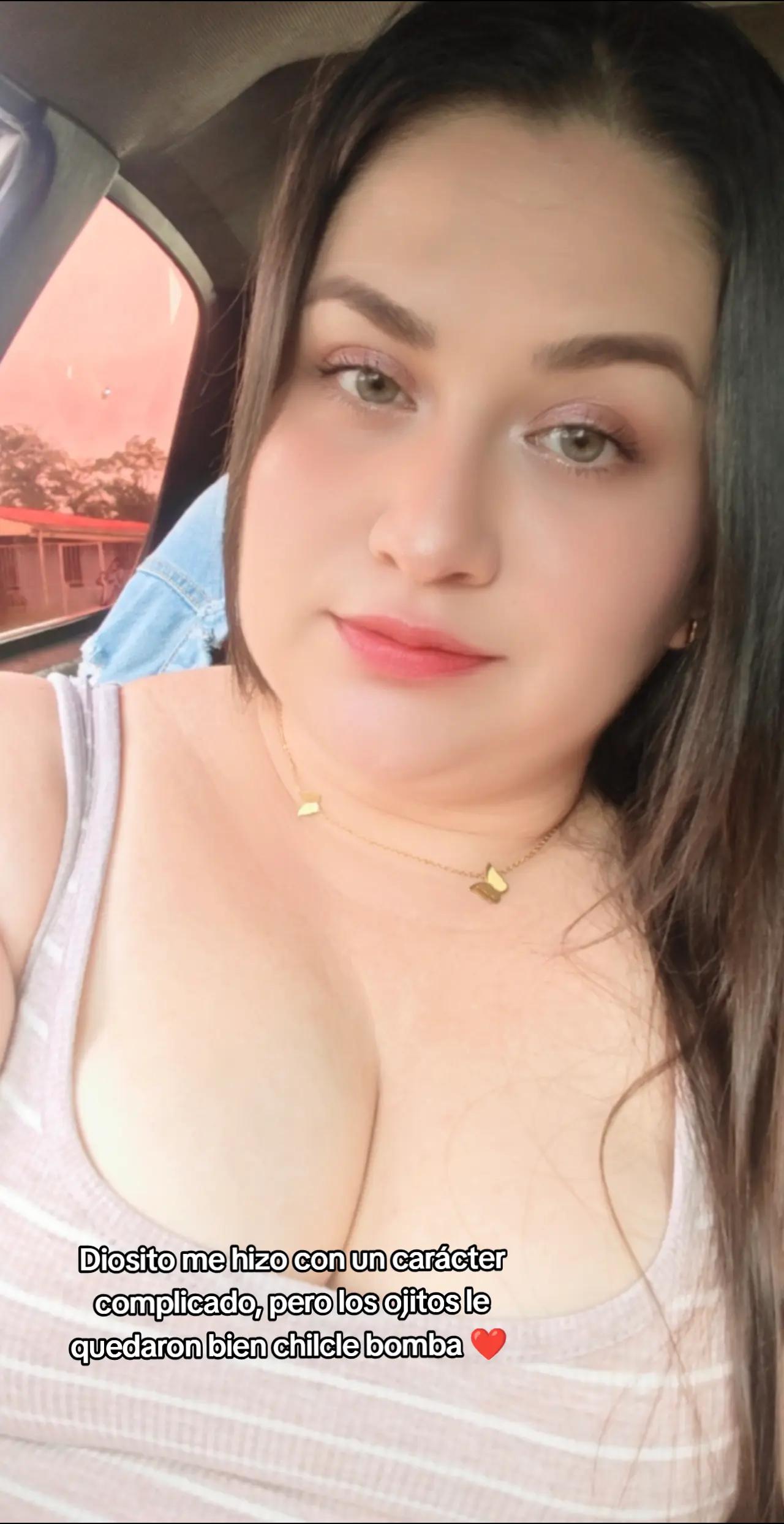 @Valeria💚