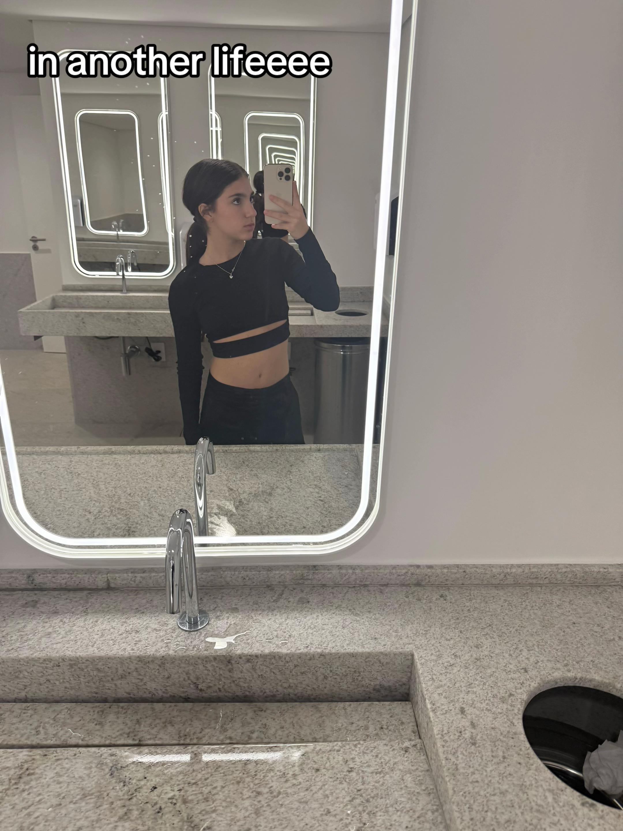 @stouthandel ✨