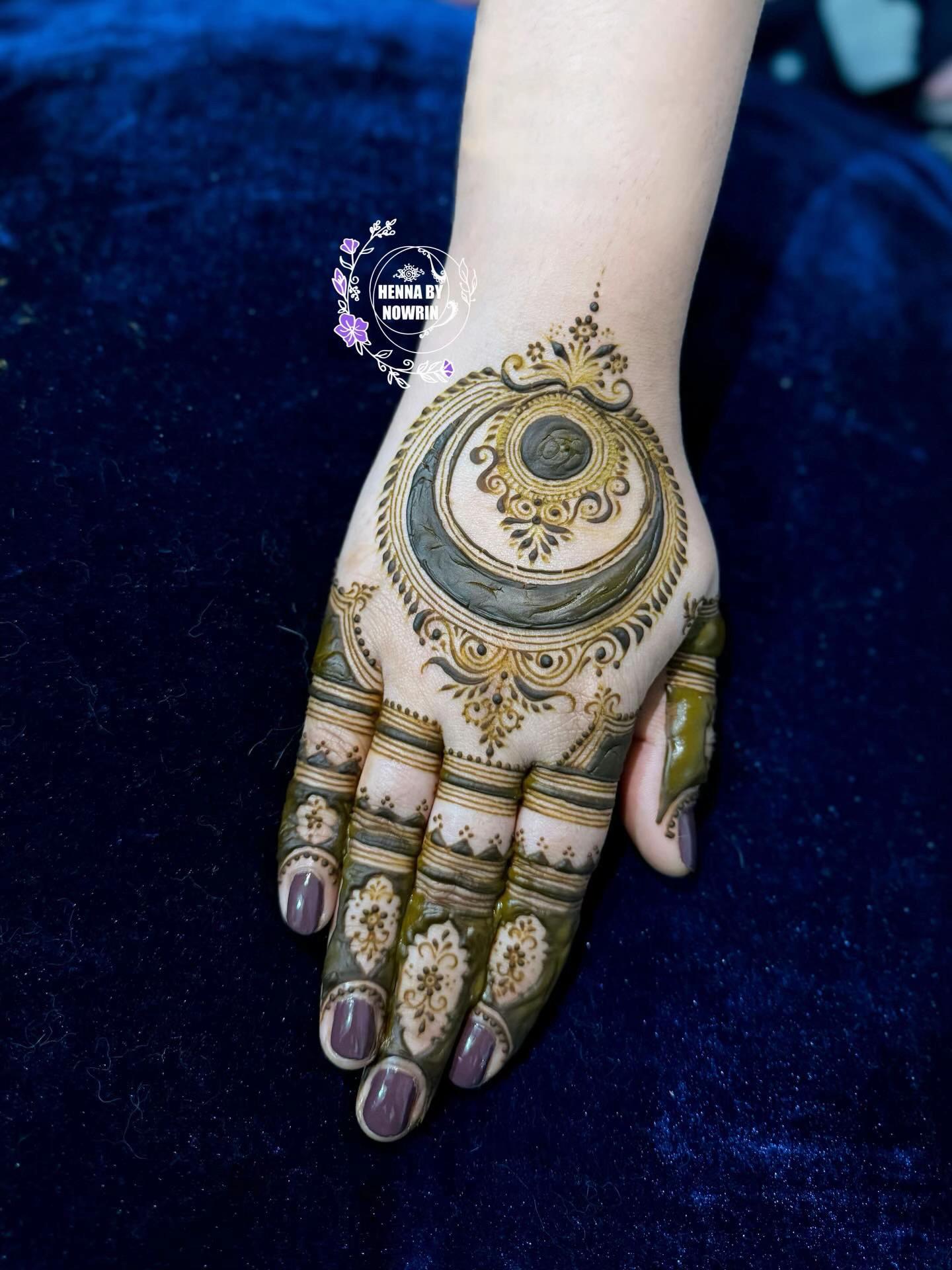 @Henna Artistry By Nowrin