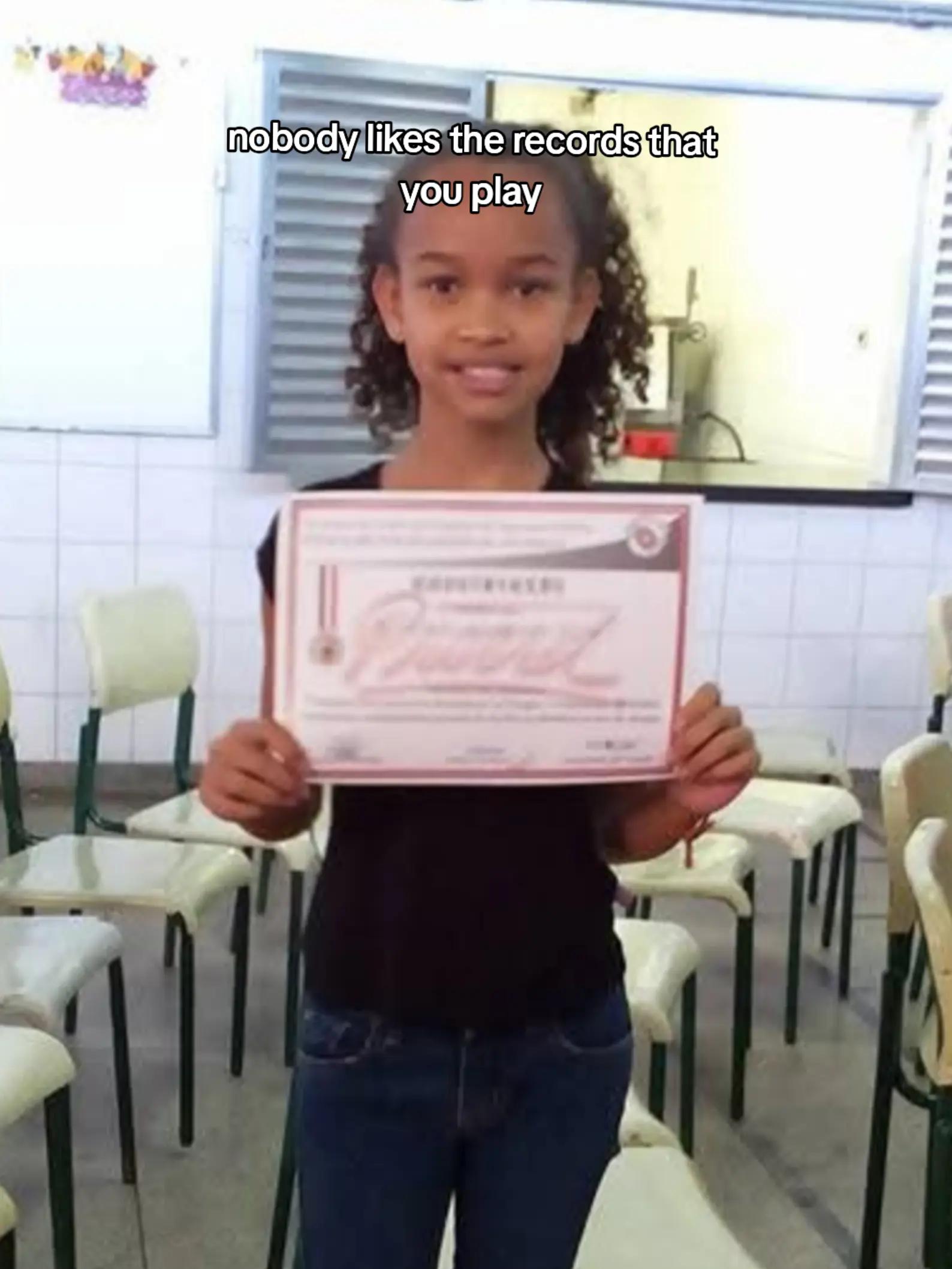 @Beatriz risada