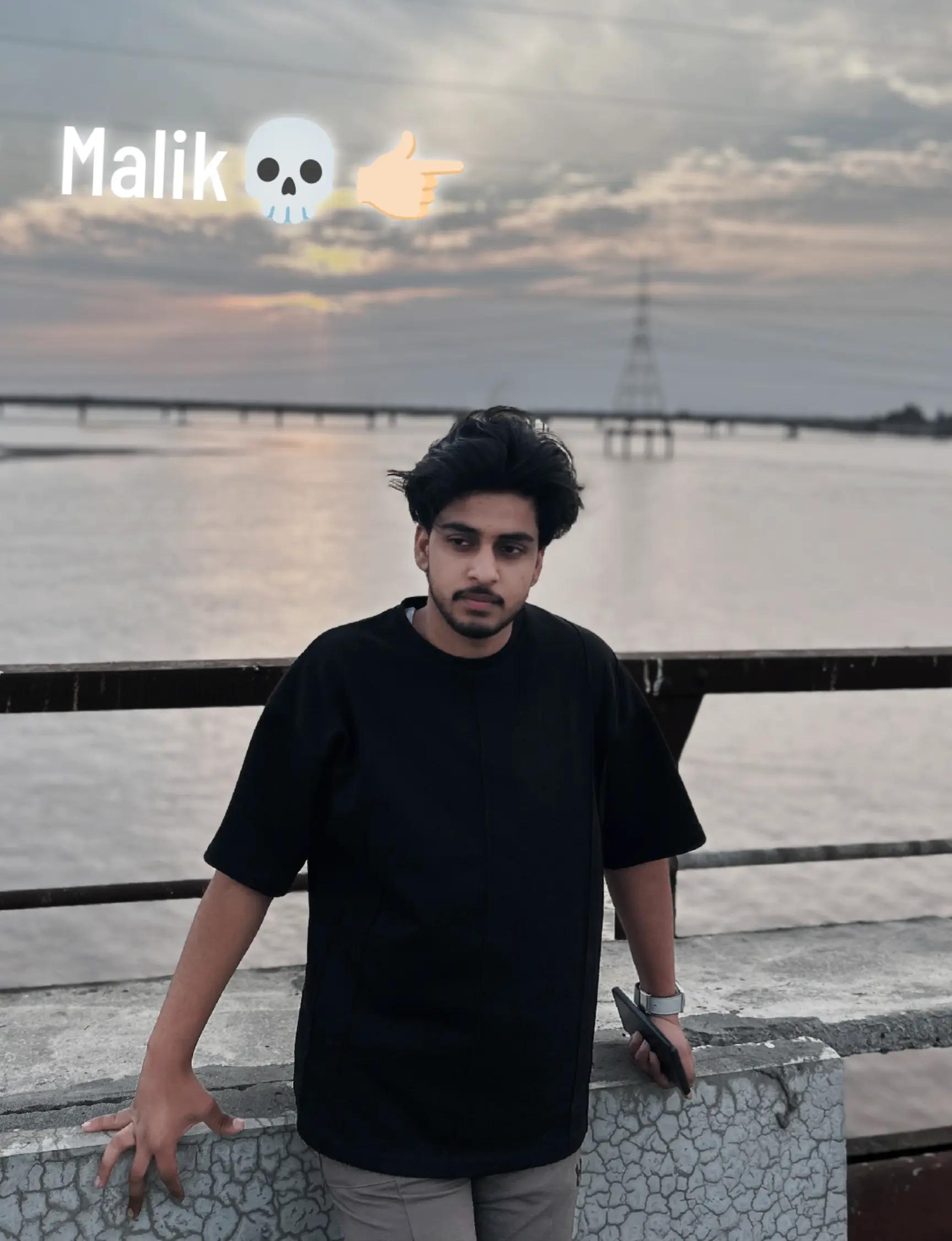 @M A ل I K 🏴🏴