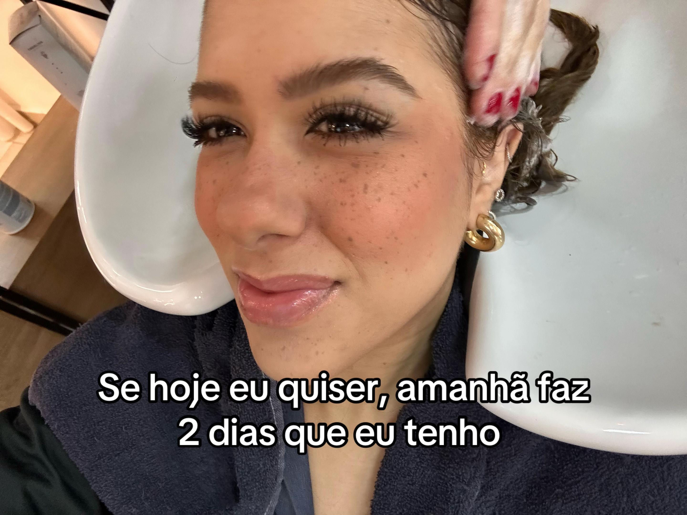 @Cinthia&ensp;Cruz&ensp;♡