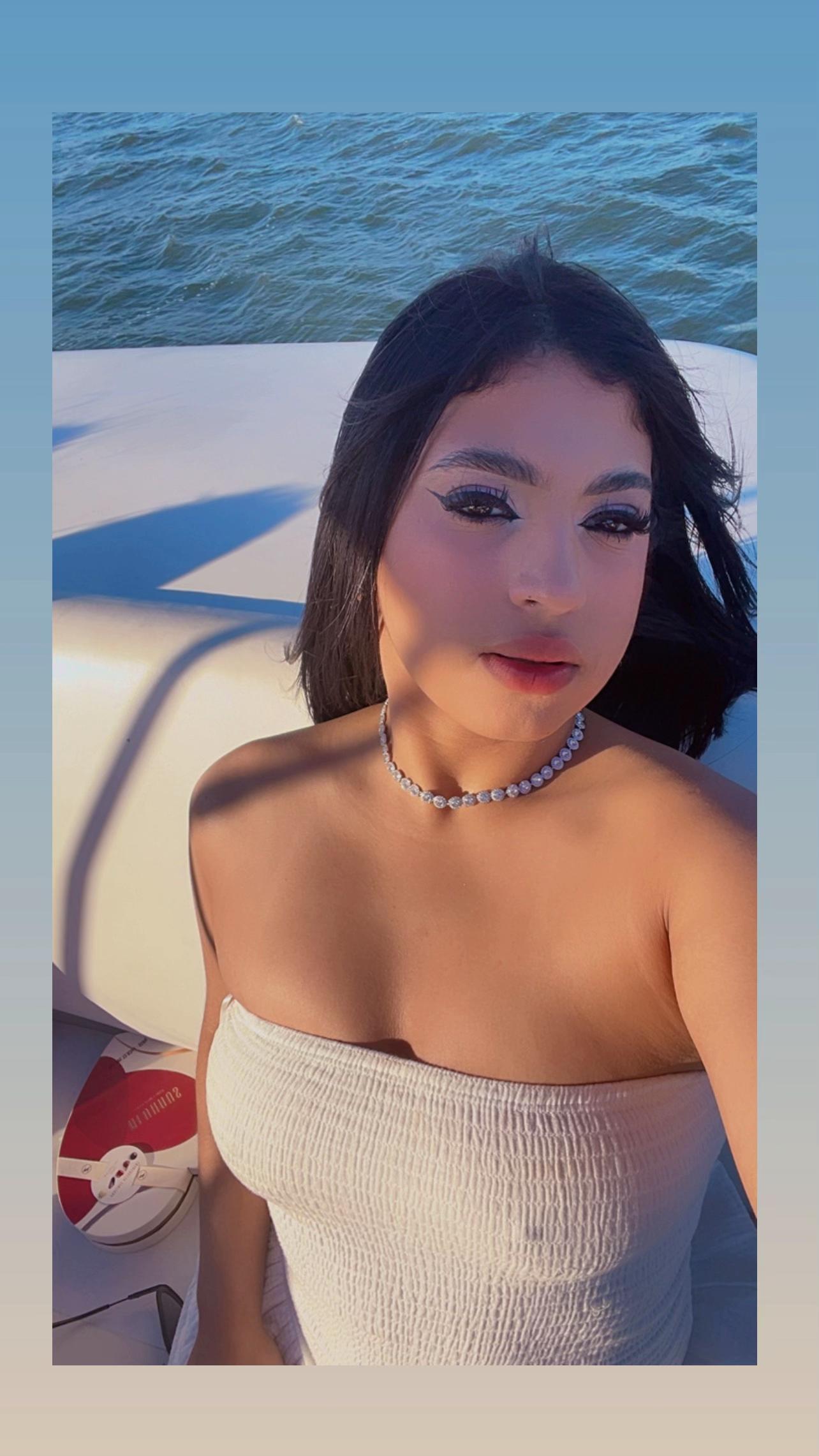 @Ari Castillo