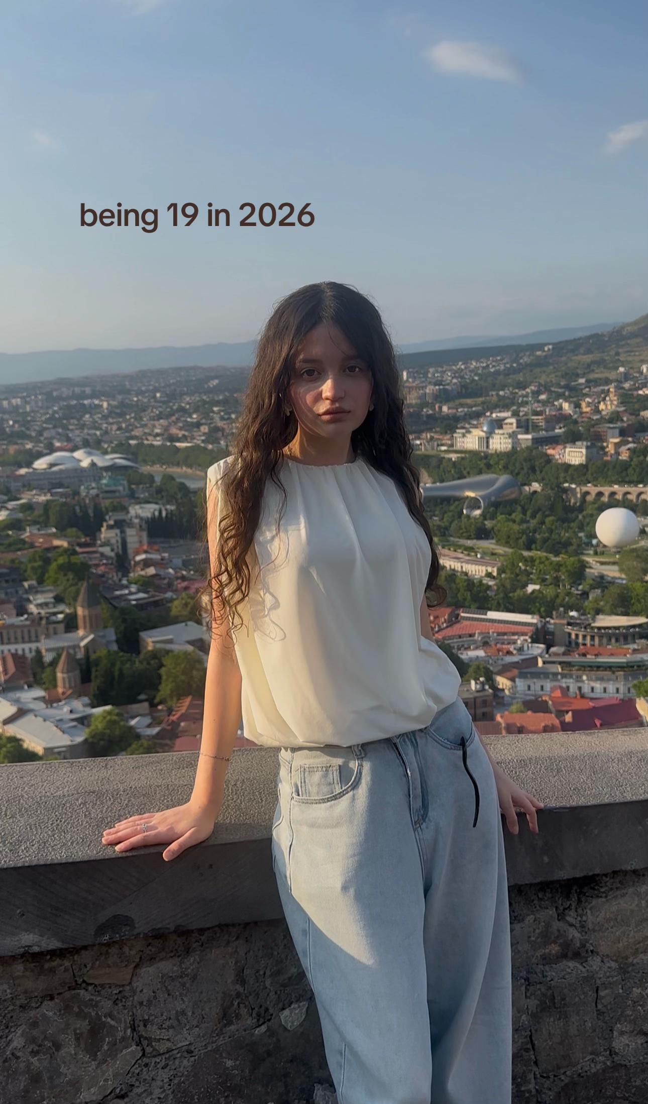 @Девочка Соня