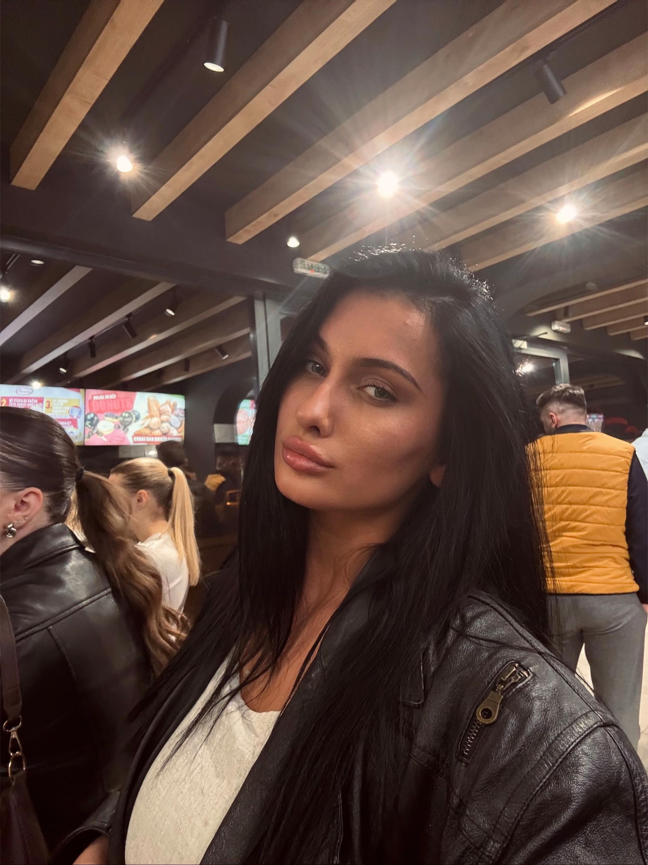 @Arijana Latifi