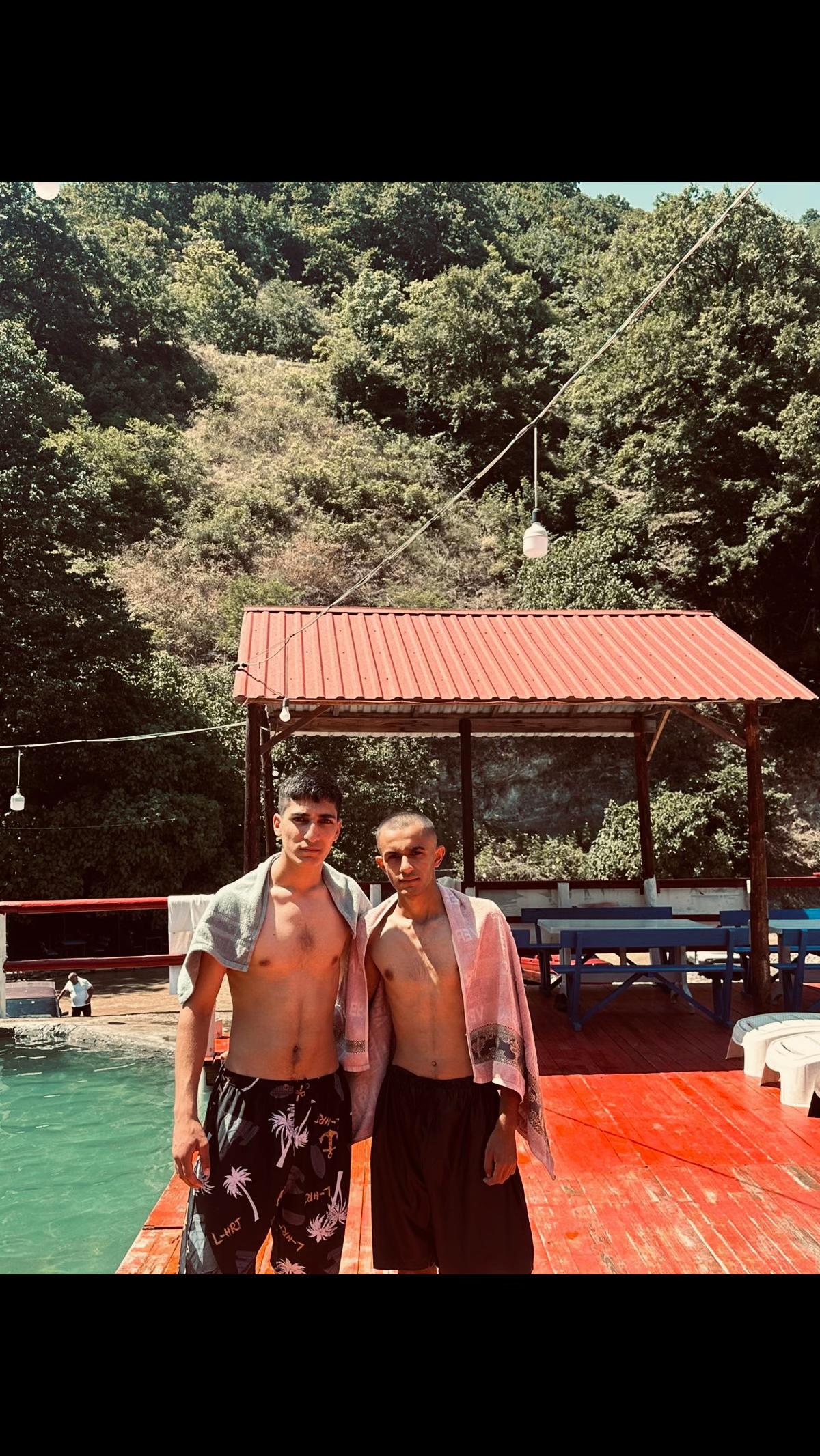 @548🌞💂🏼&zwj;♀️