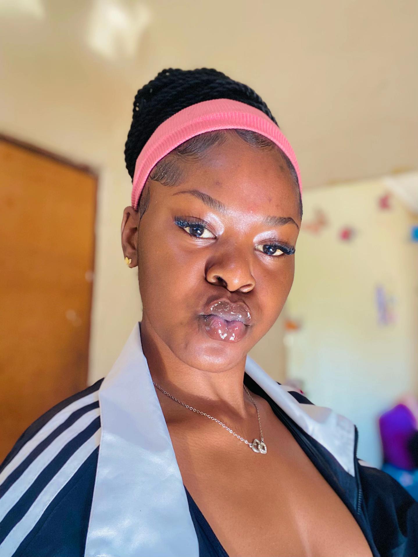 @Sibeso🥹🌸✨