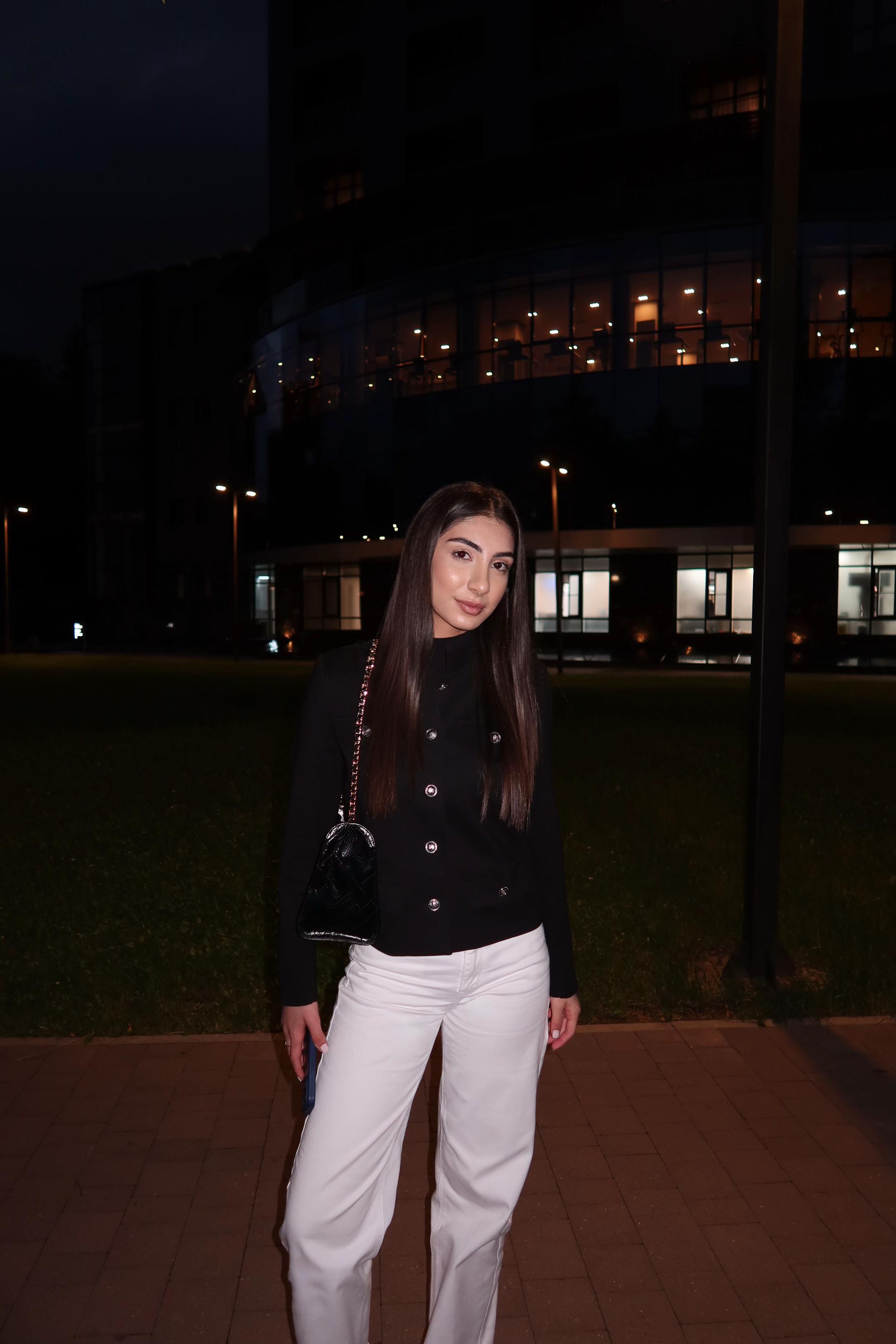 @18