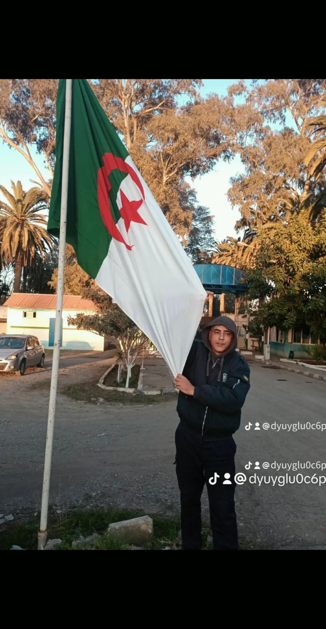 @KERDOUGHELI