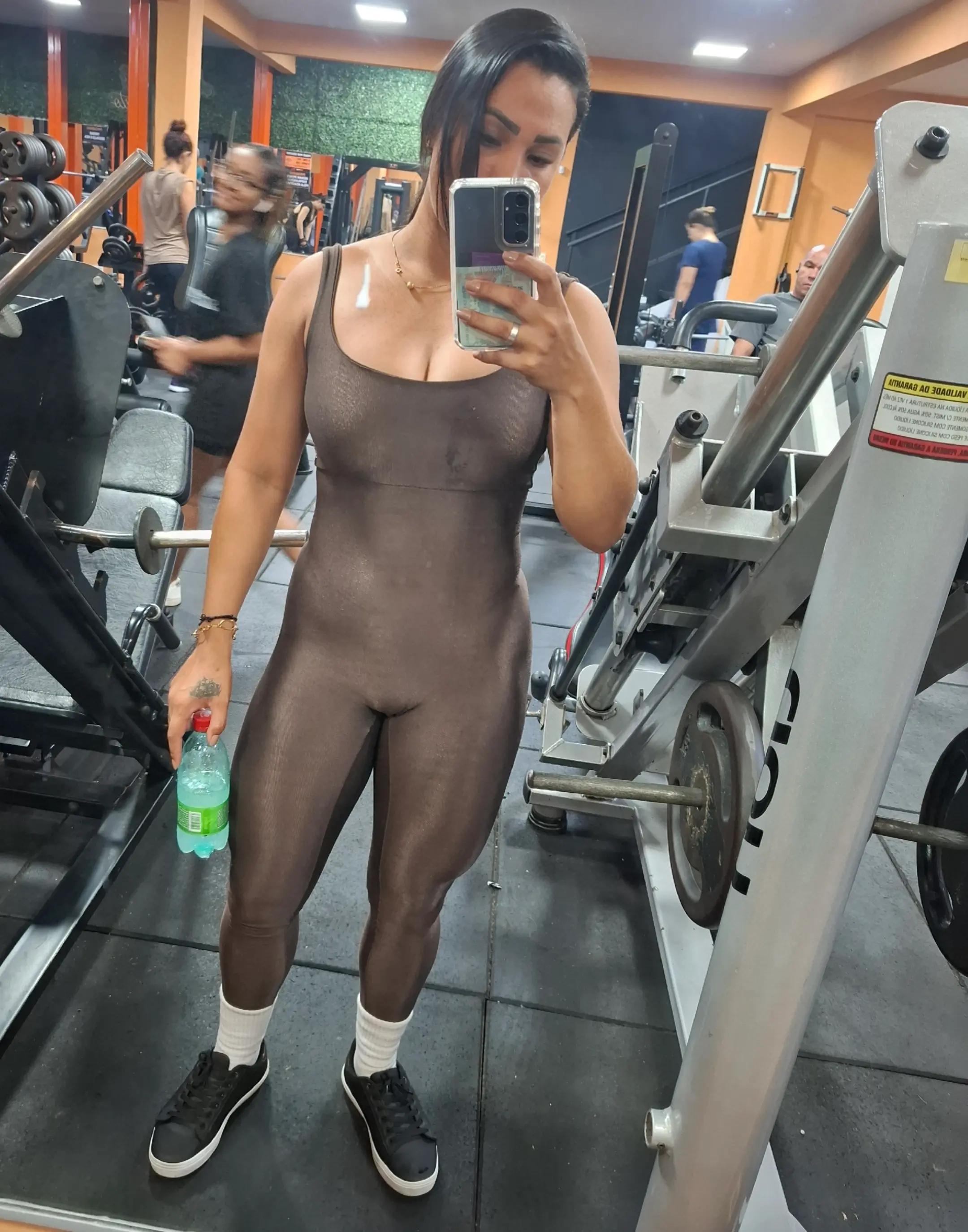 @jú