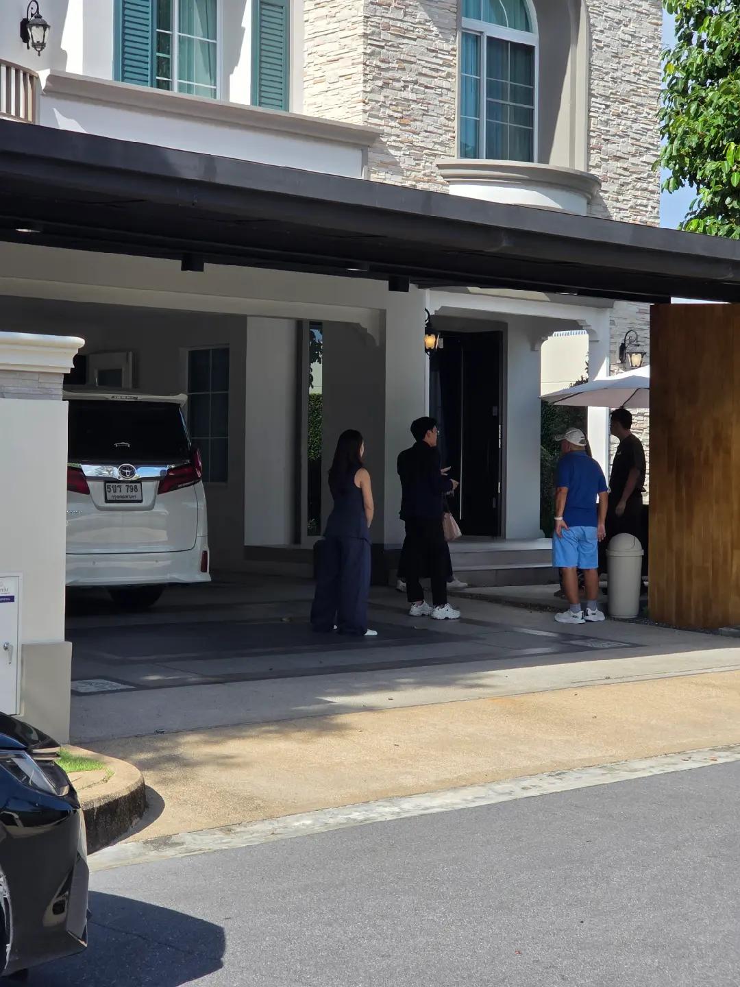@EastBlue Real Estate