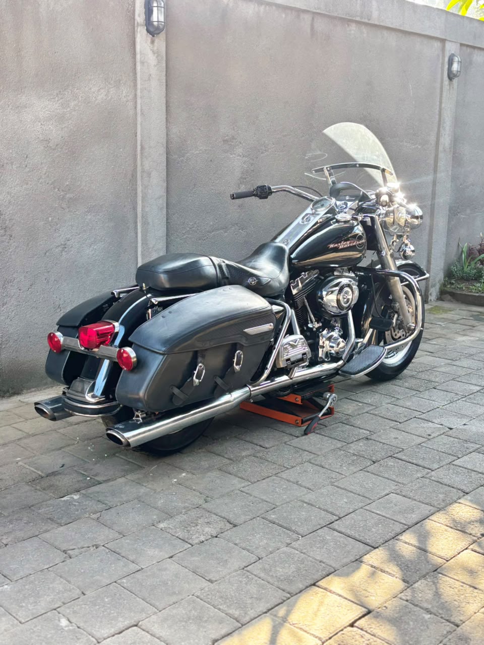 @99bigbike_garage