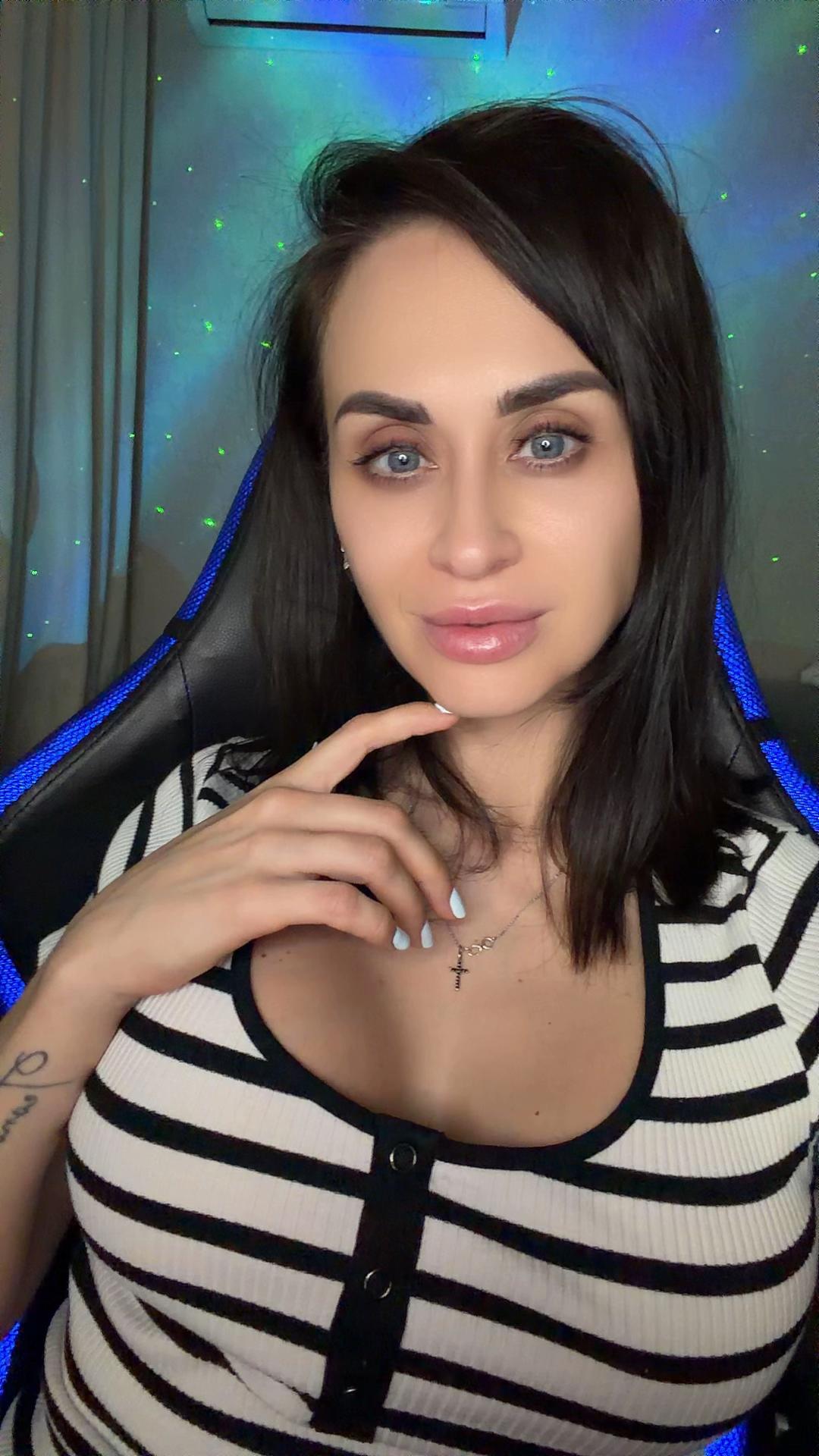 @Нелічка❤️