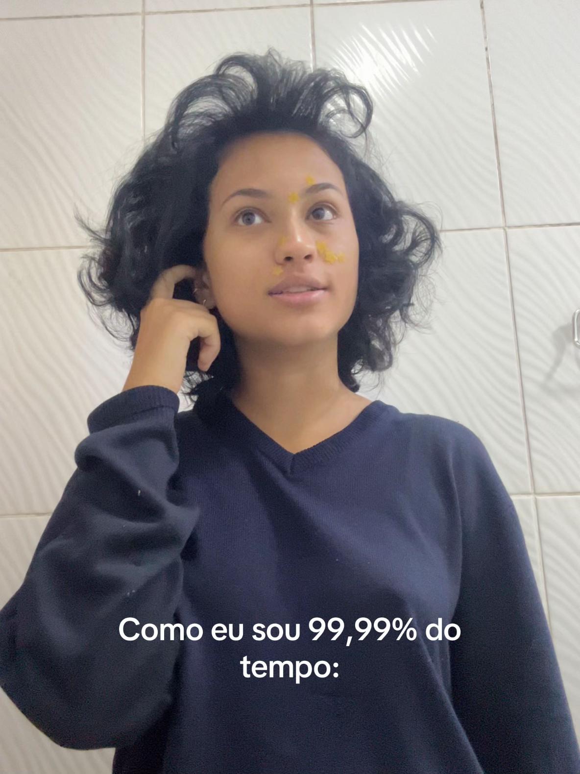 @LÍVIA