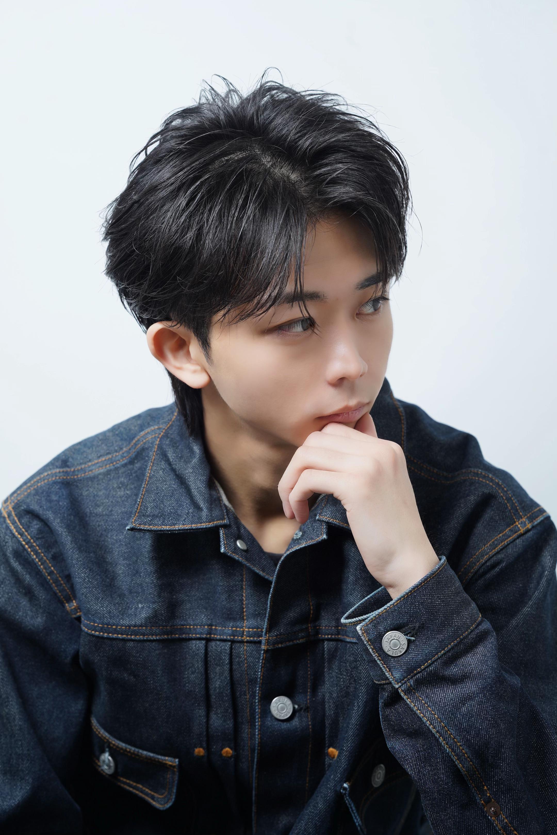 @シュンスケ