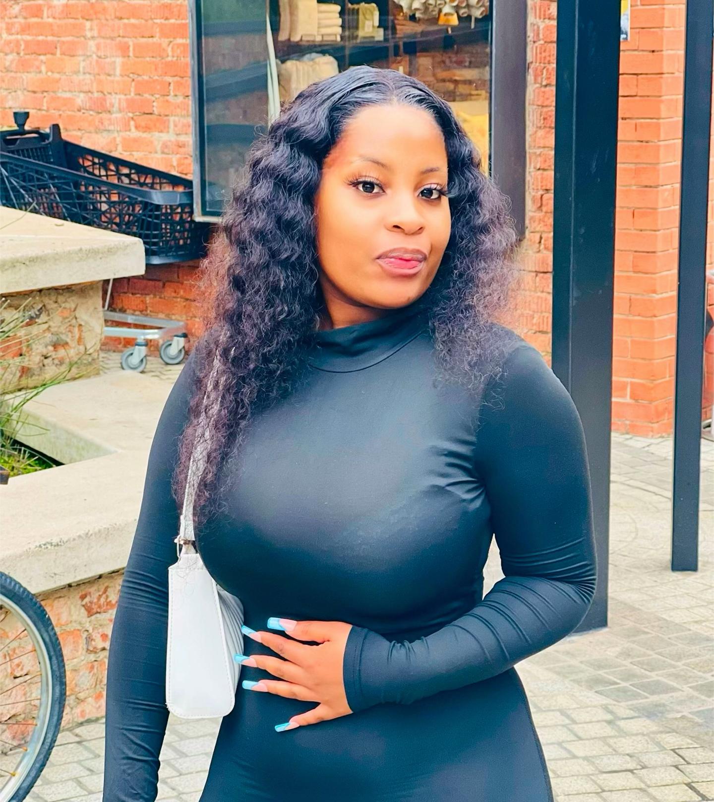 @Nomsanaledi
