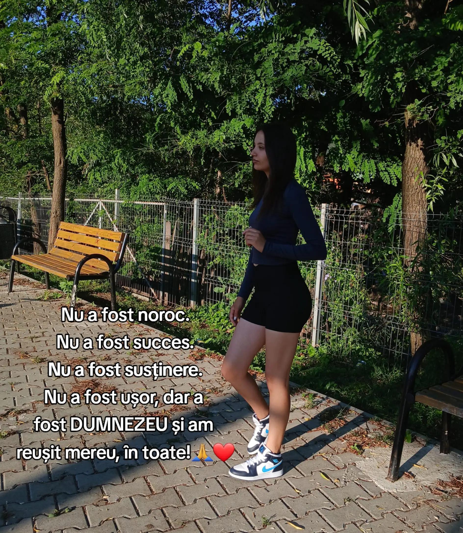 @🦋Moniana🧊