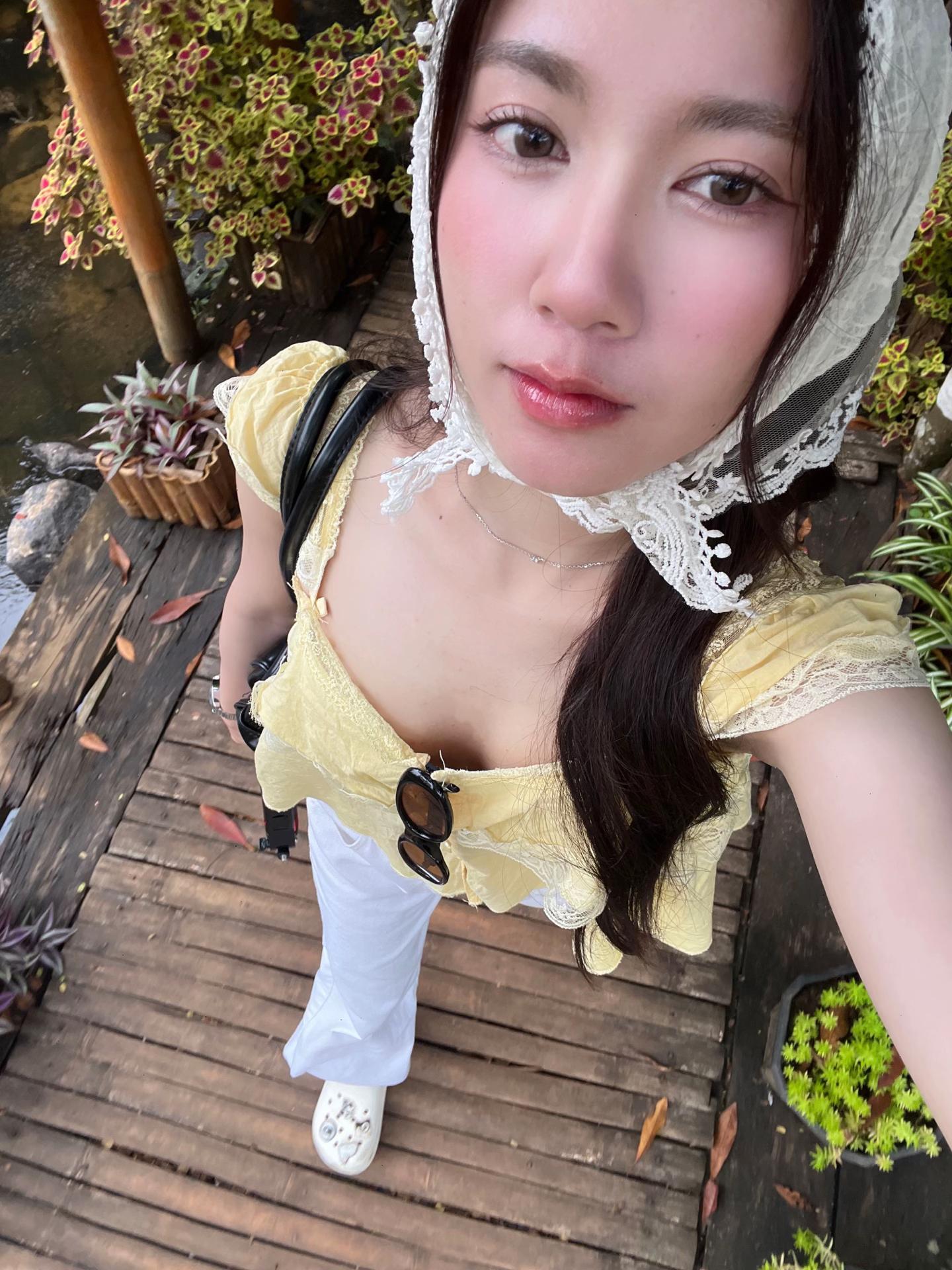 @LY