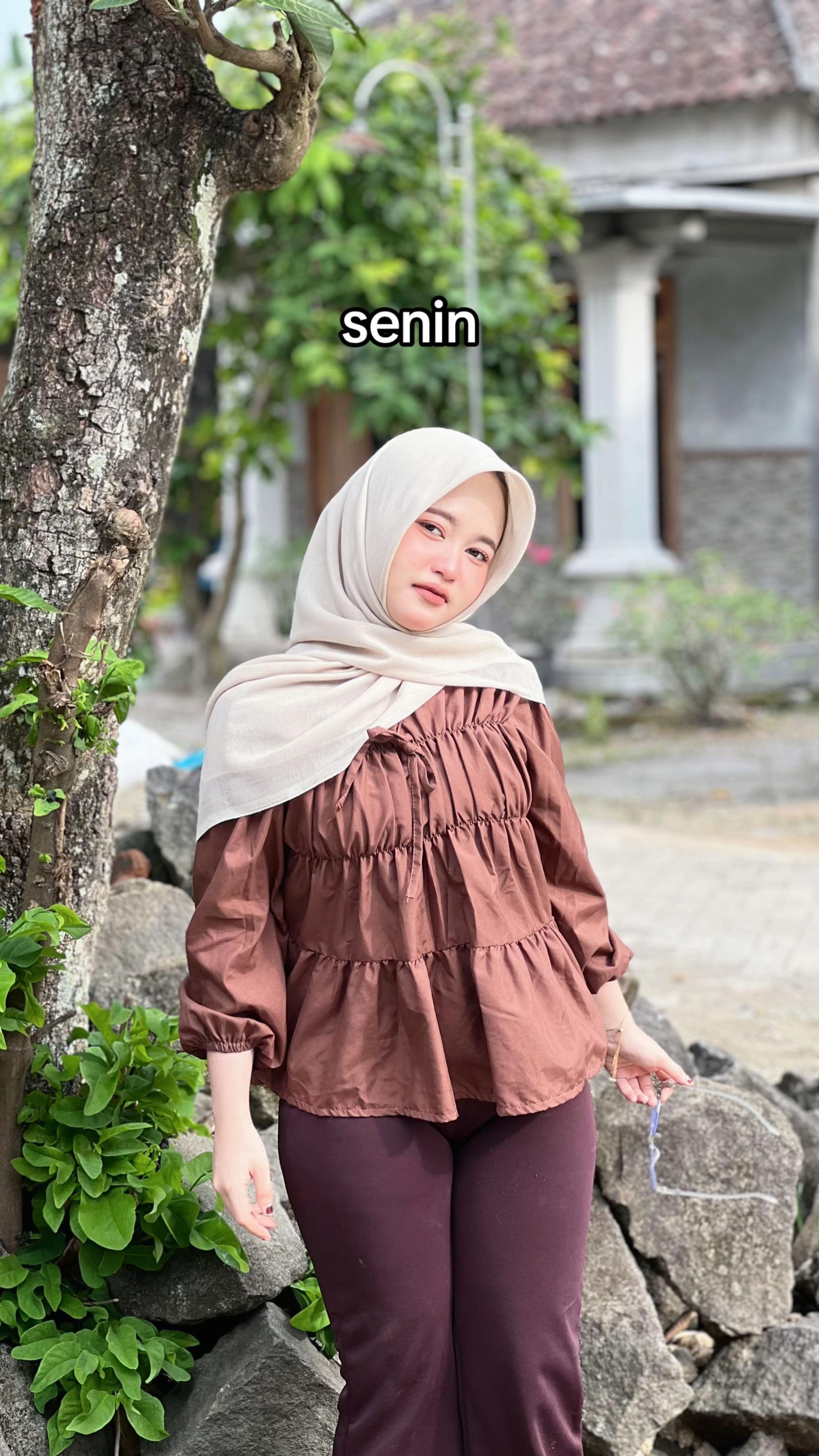 @๐ซ๐๐ฐ๐๐๐๐ฆ