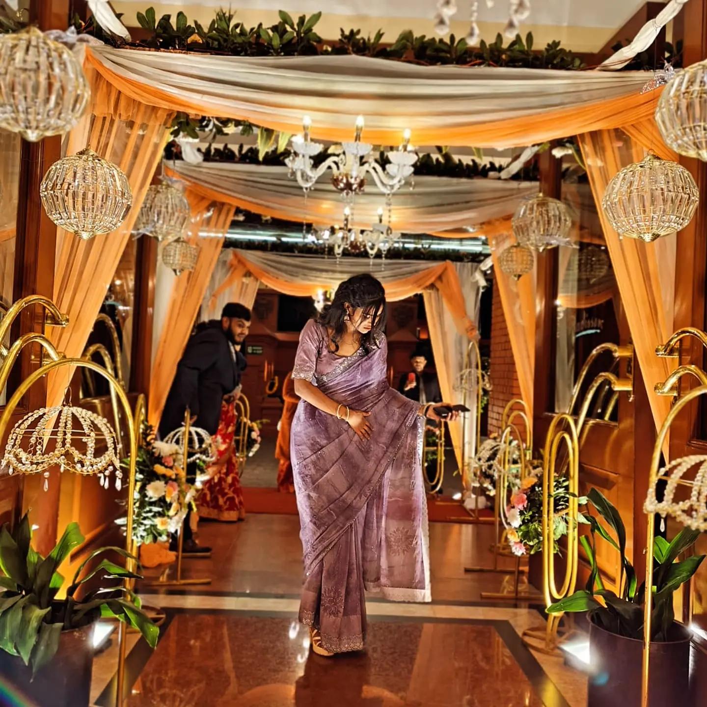 @shruu_tee