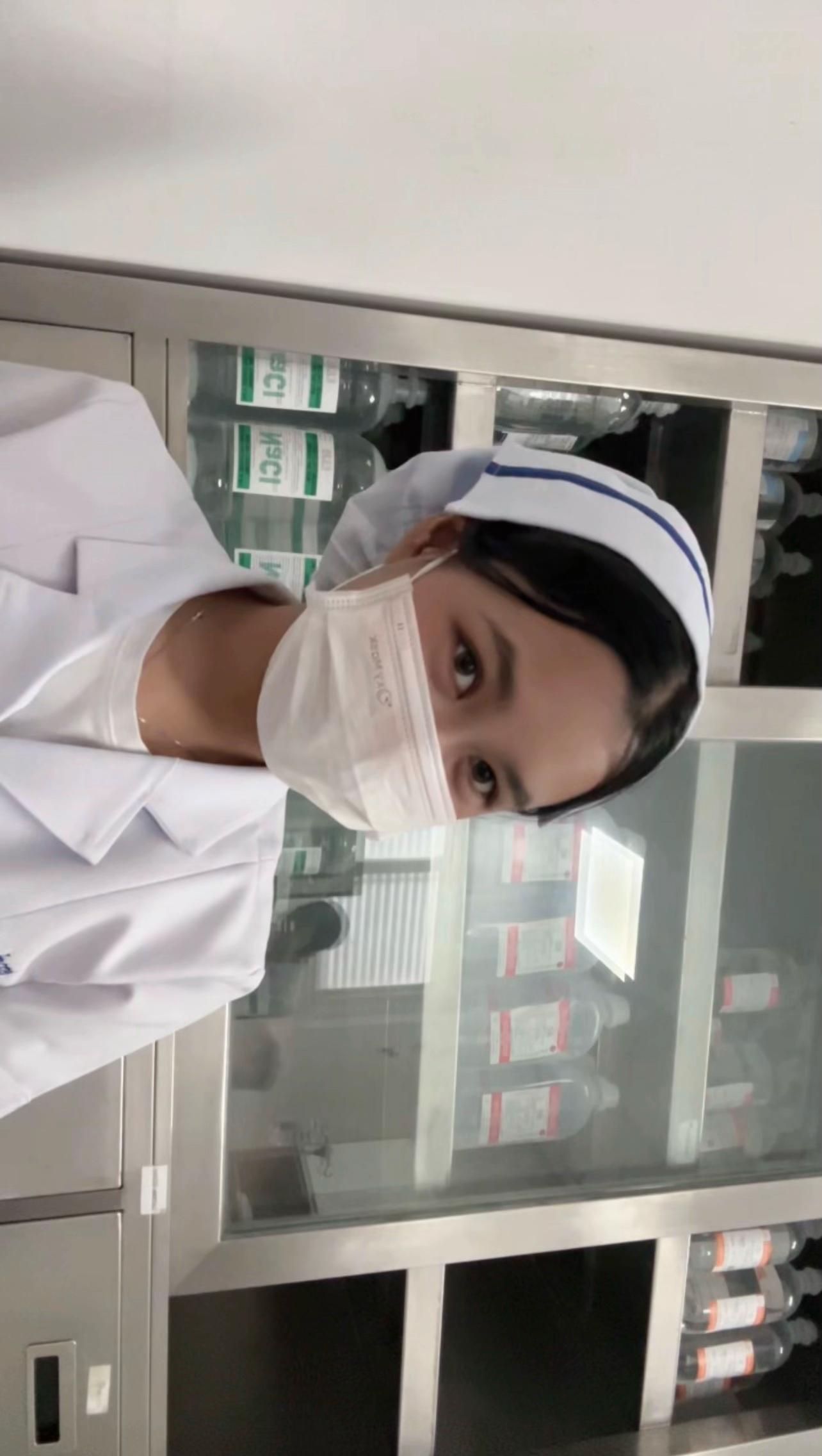 @𝒜.