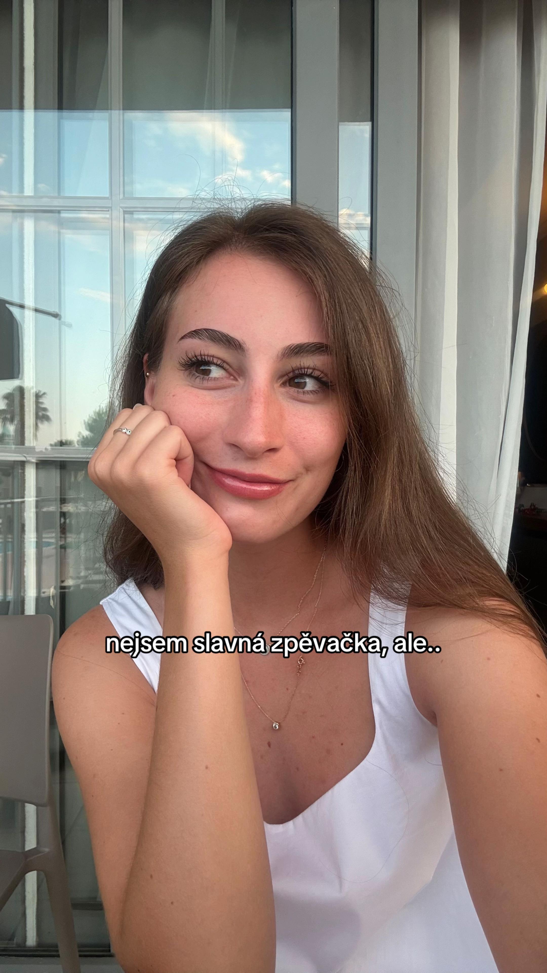 @Anika Menclová