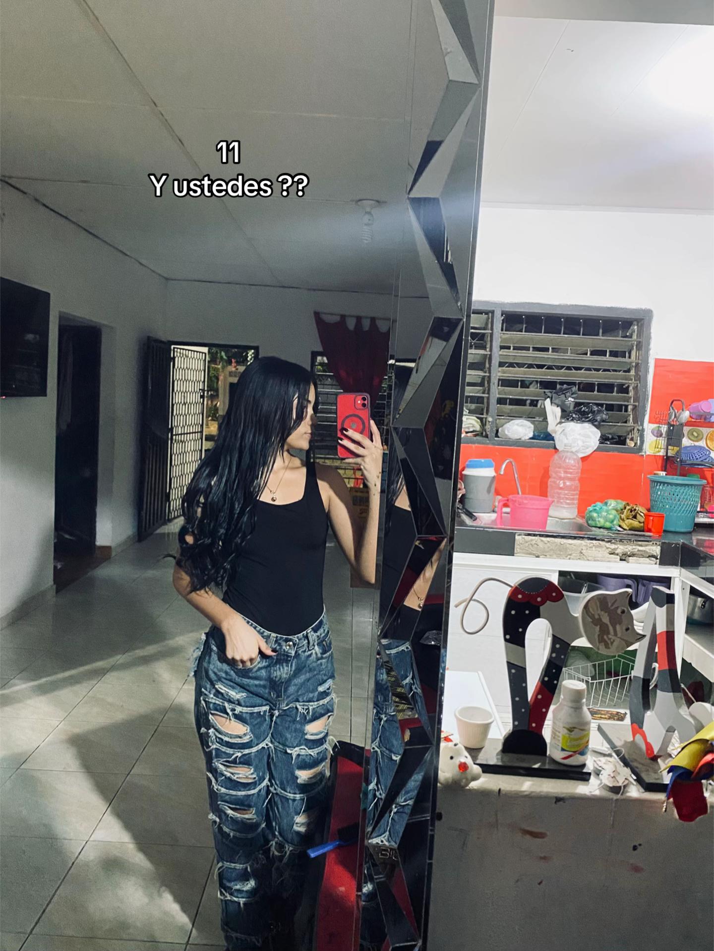 @Nicol2208