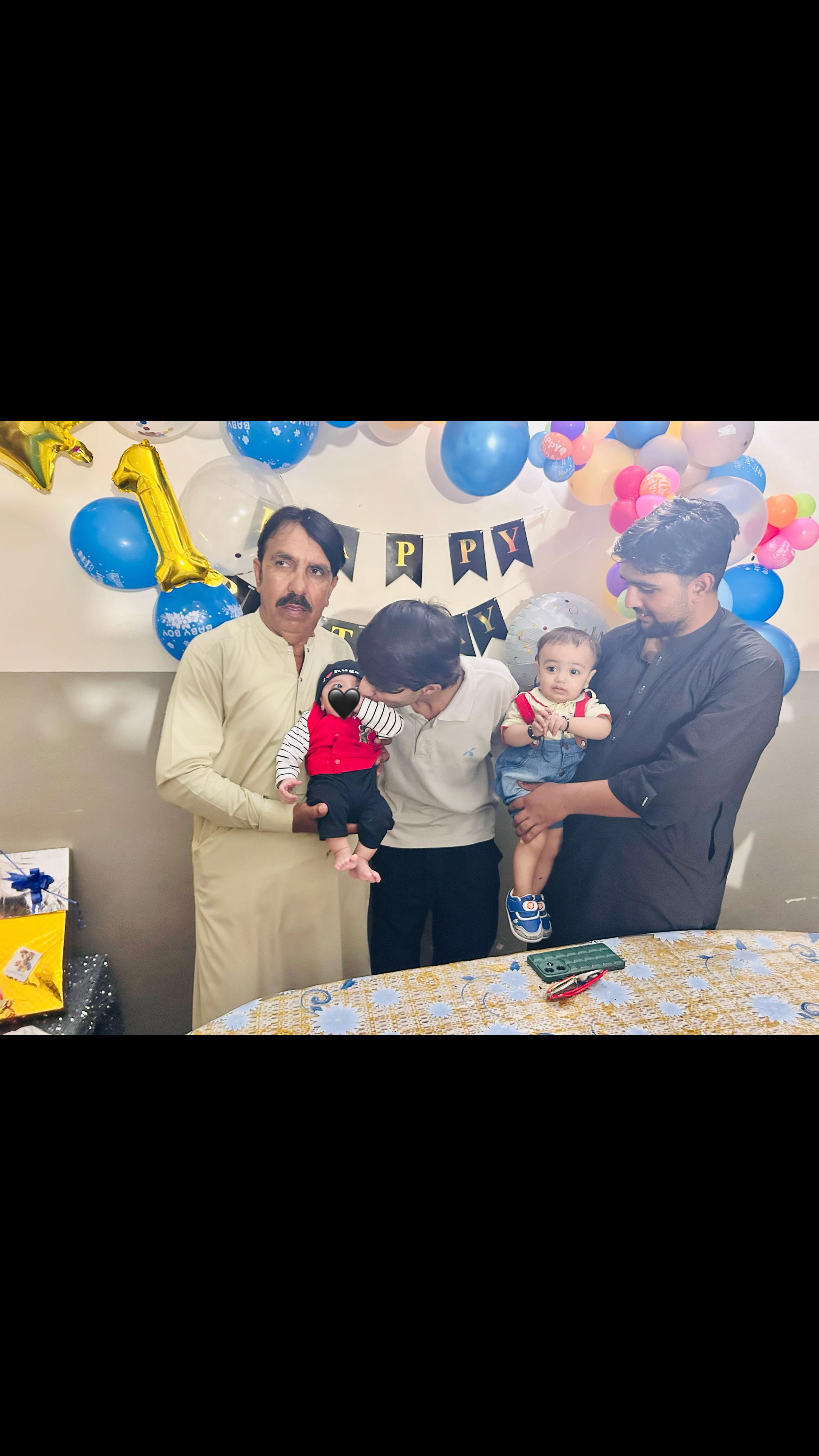 @🦁علی  سرکار🦁