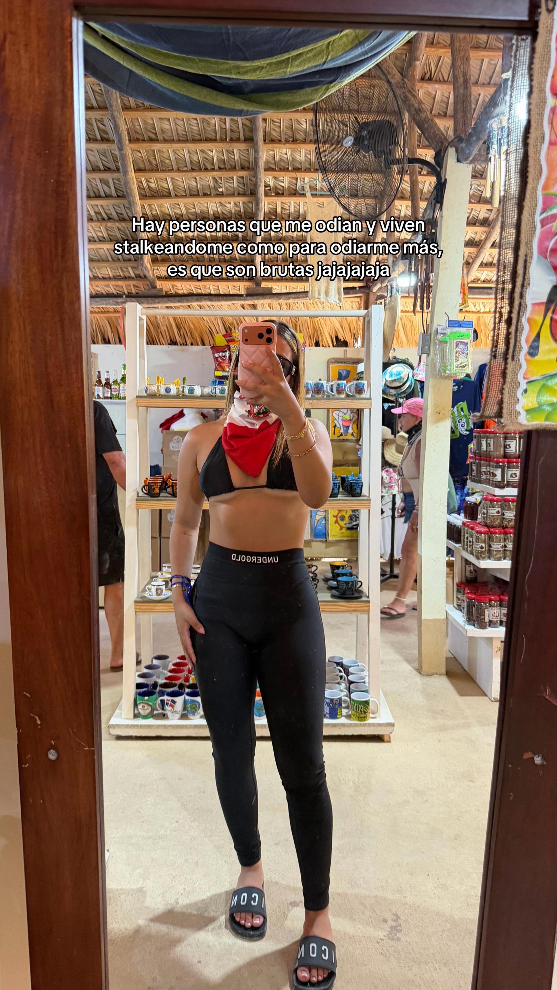 @Victoria Acosta
