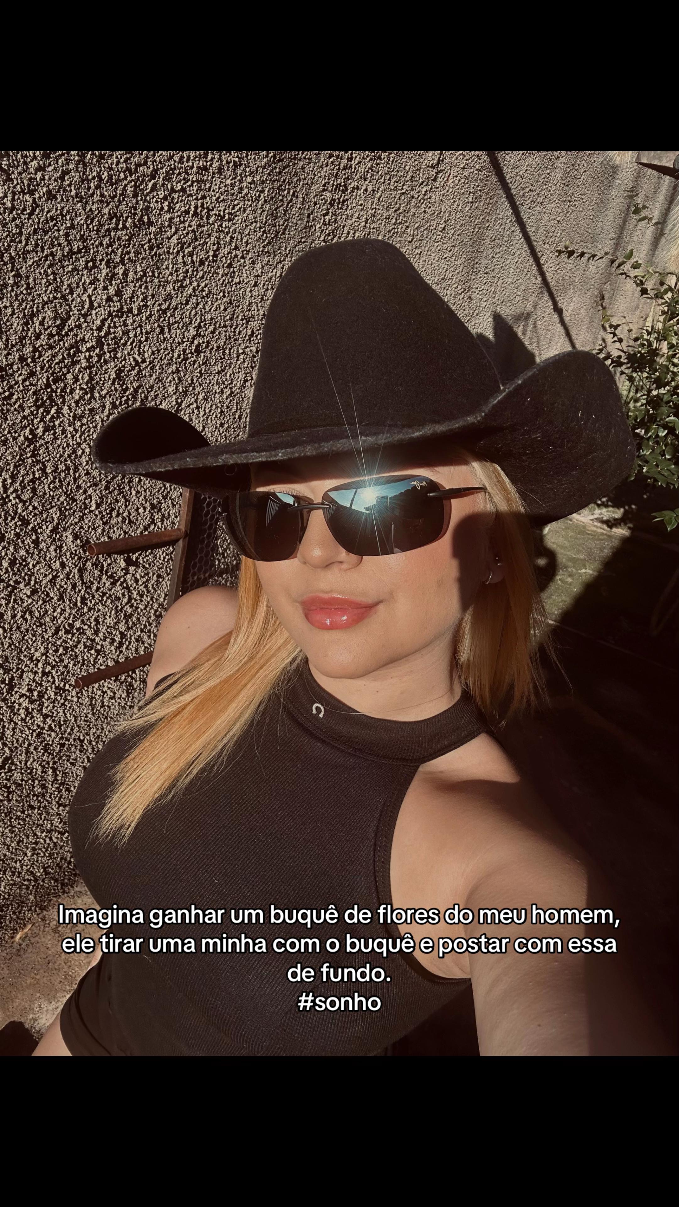 @julia