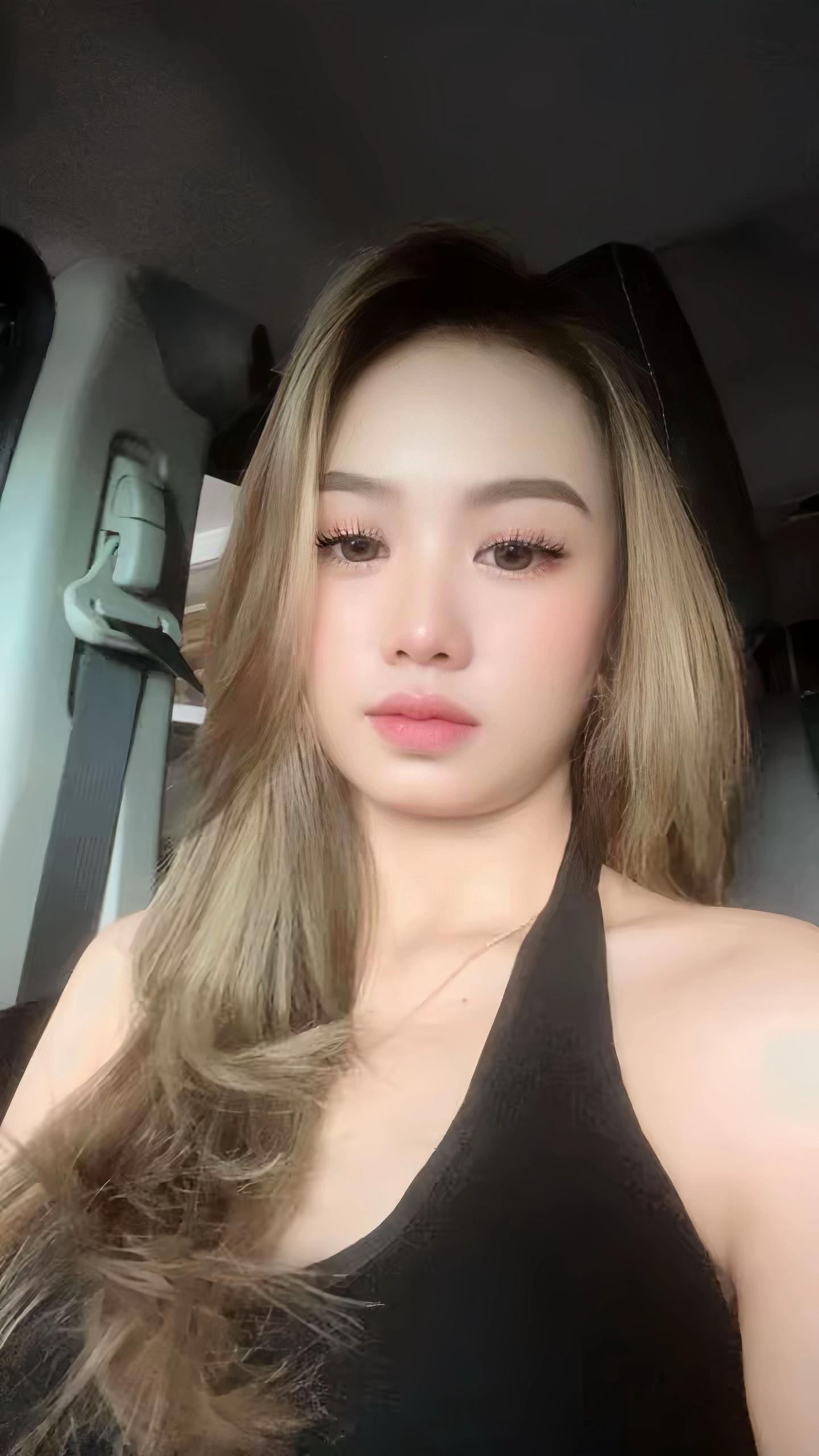 @亞歷克斯