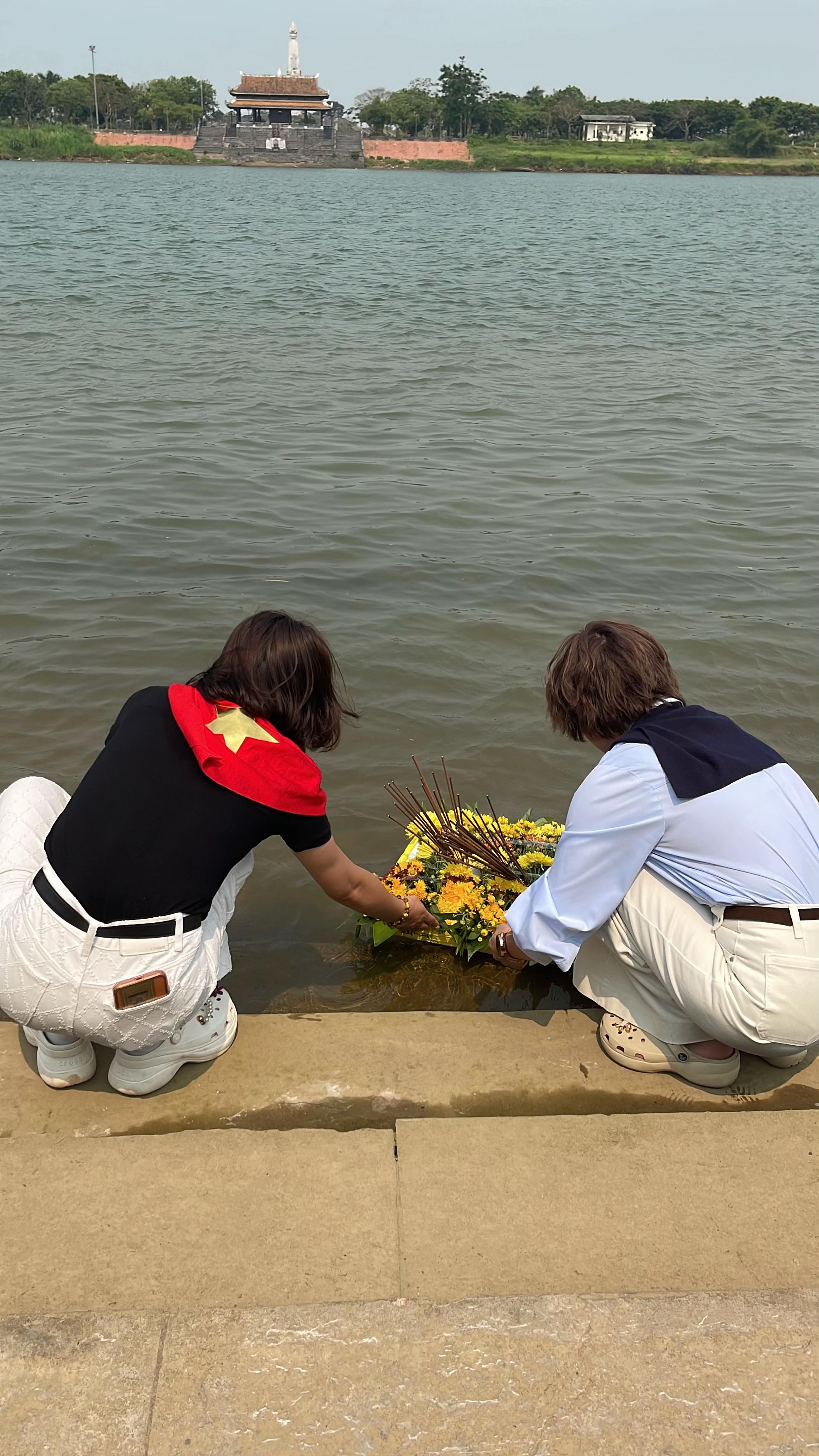 @Tuấn tour địa chỉ đỏ QT