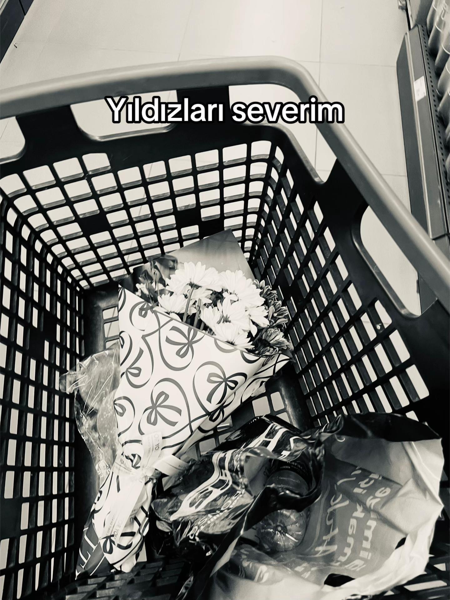 @★
