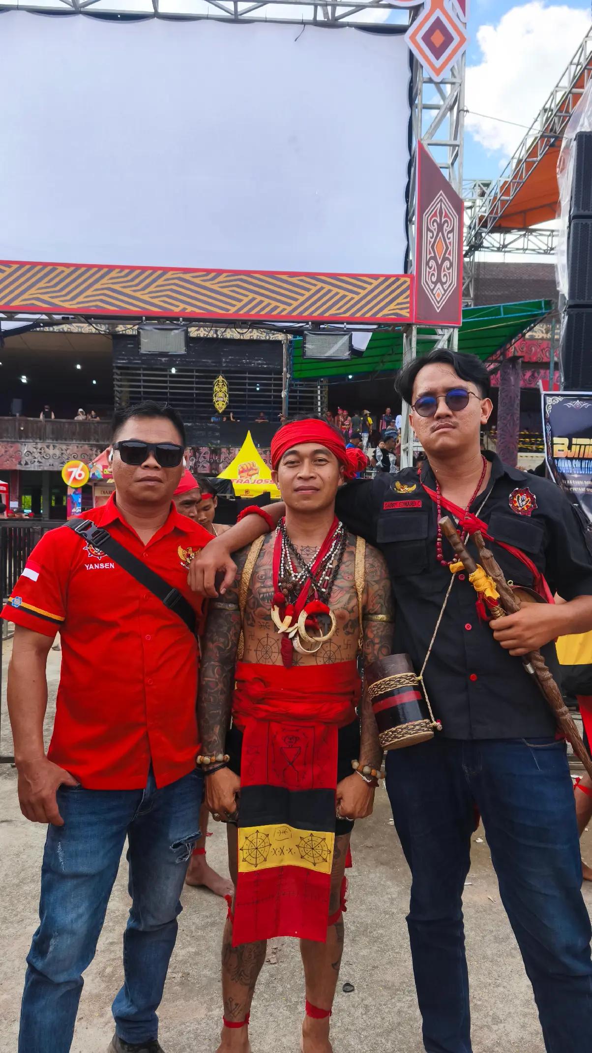 @Baim