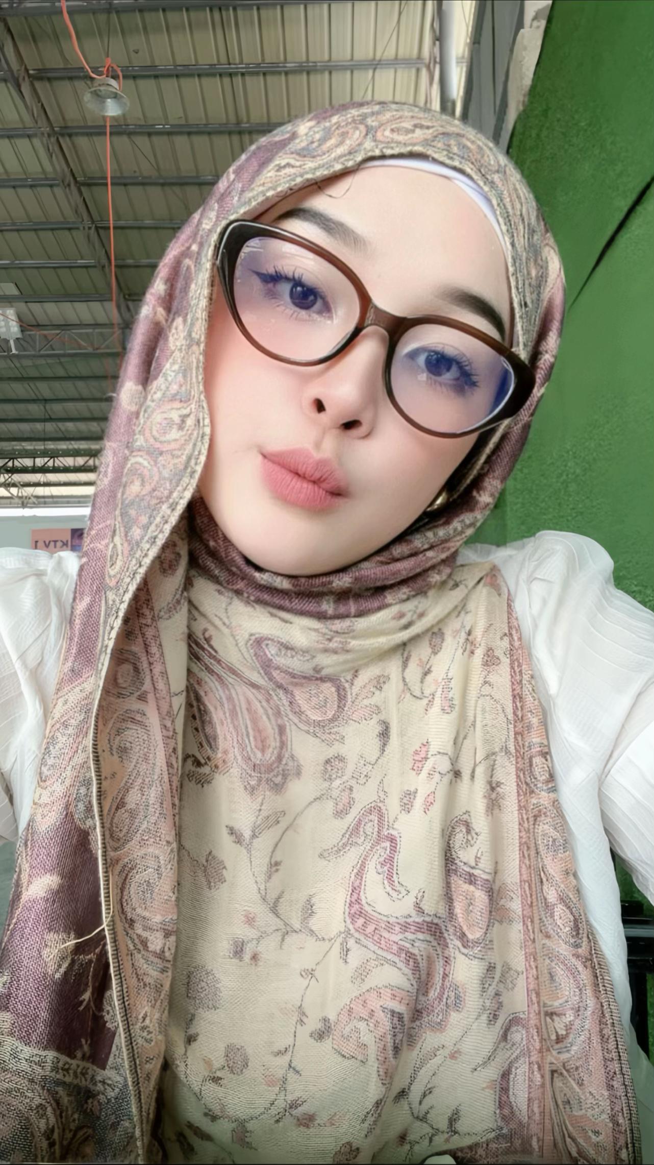 @Raihanaᥫ᭡🌷