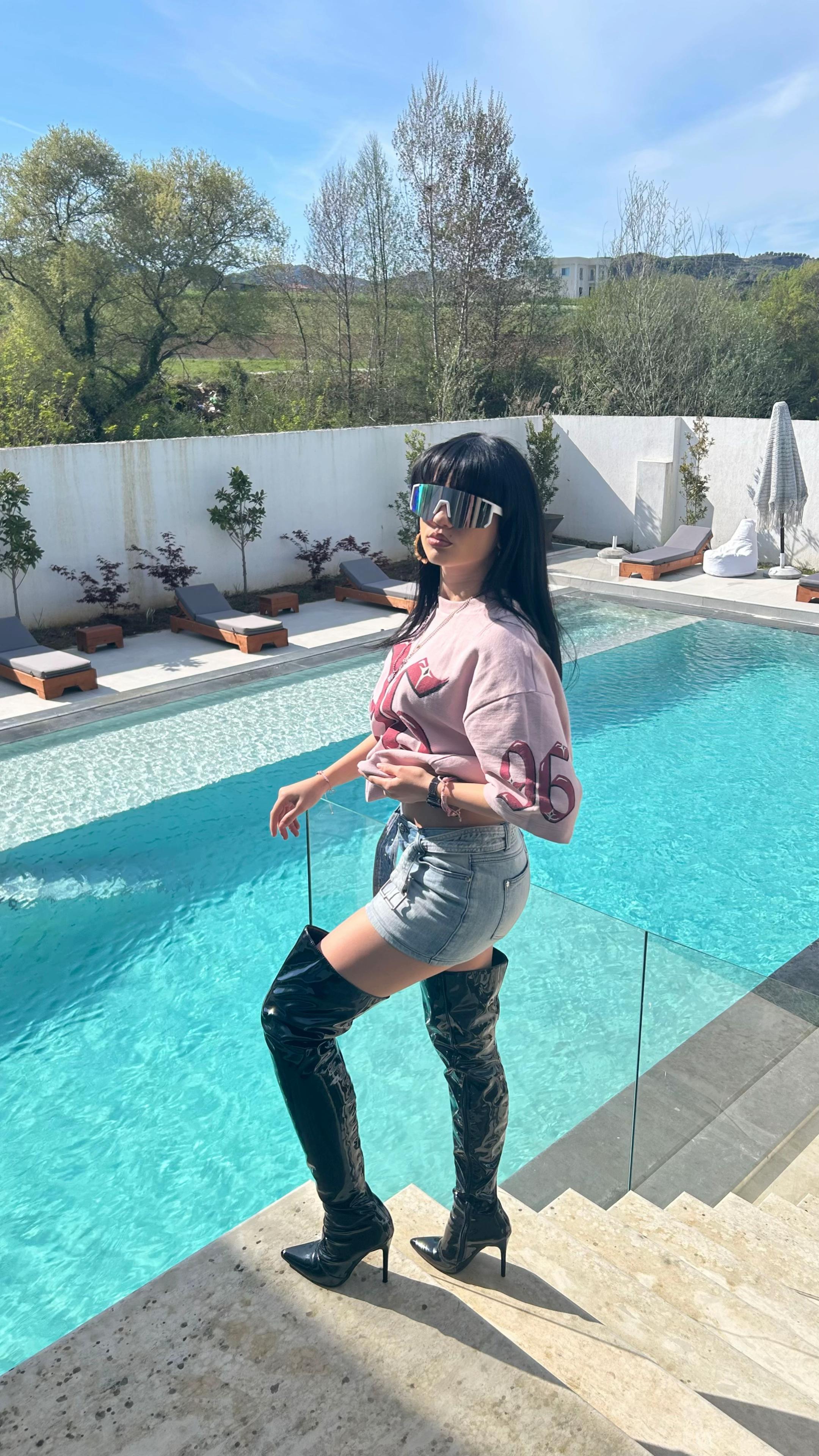 @Alba'