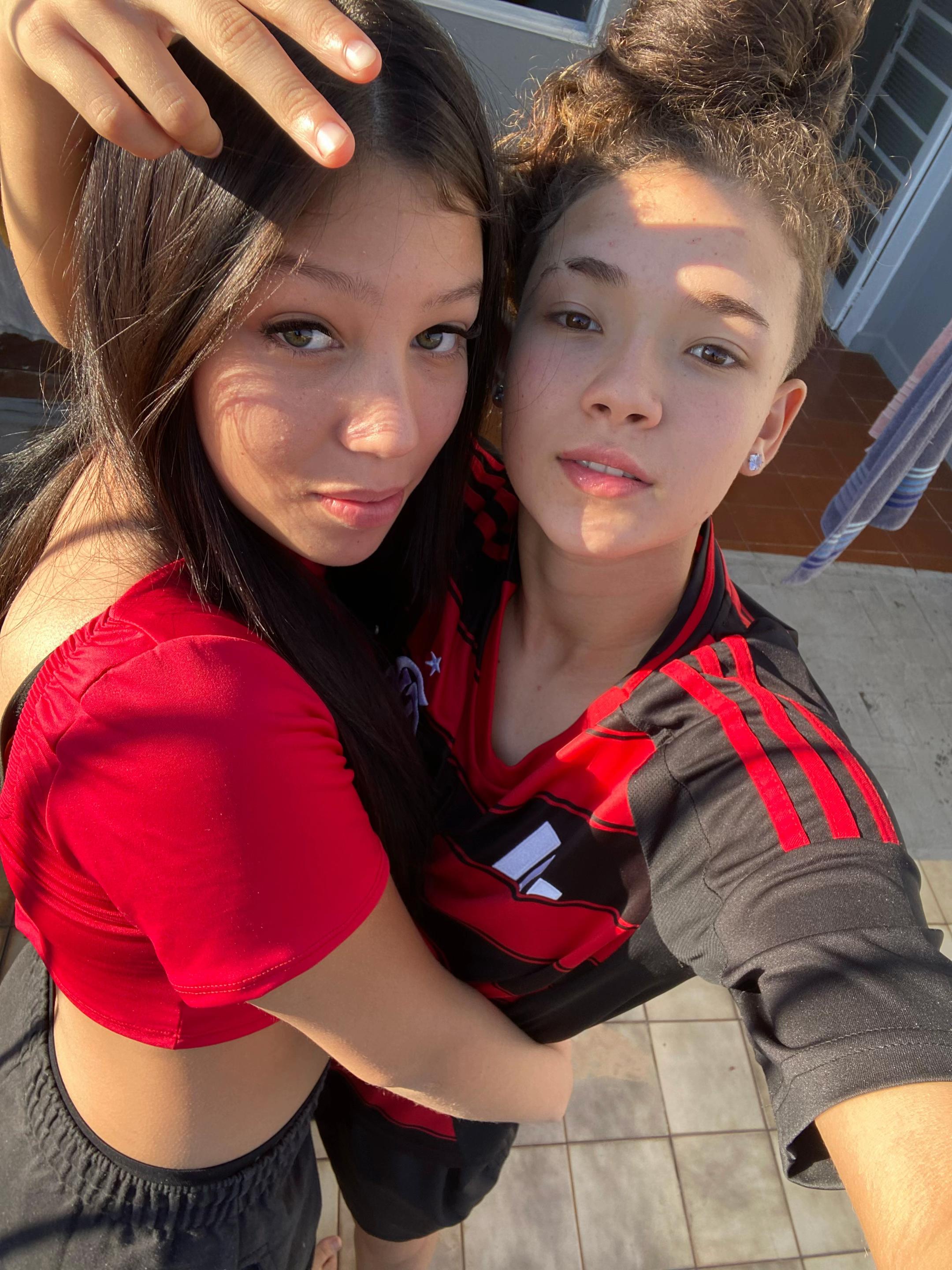 @Let&iacute;cia.akamine_