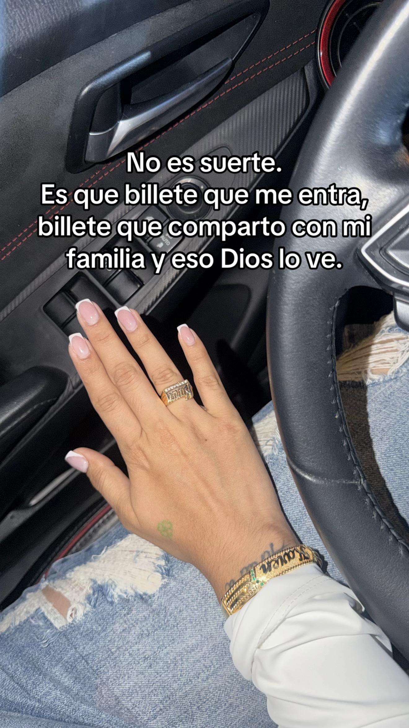 @Karen García