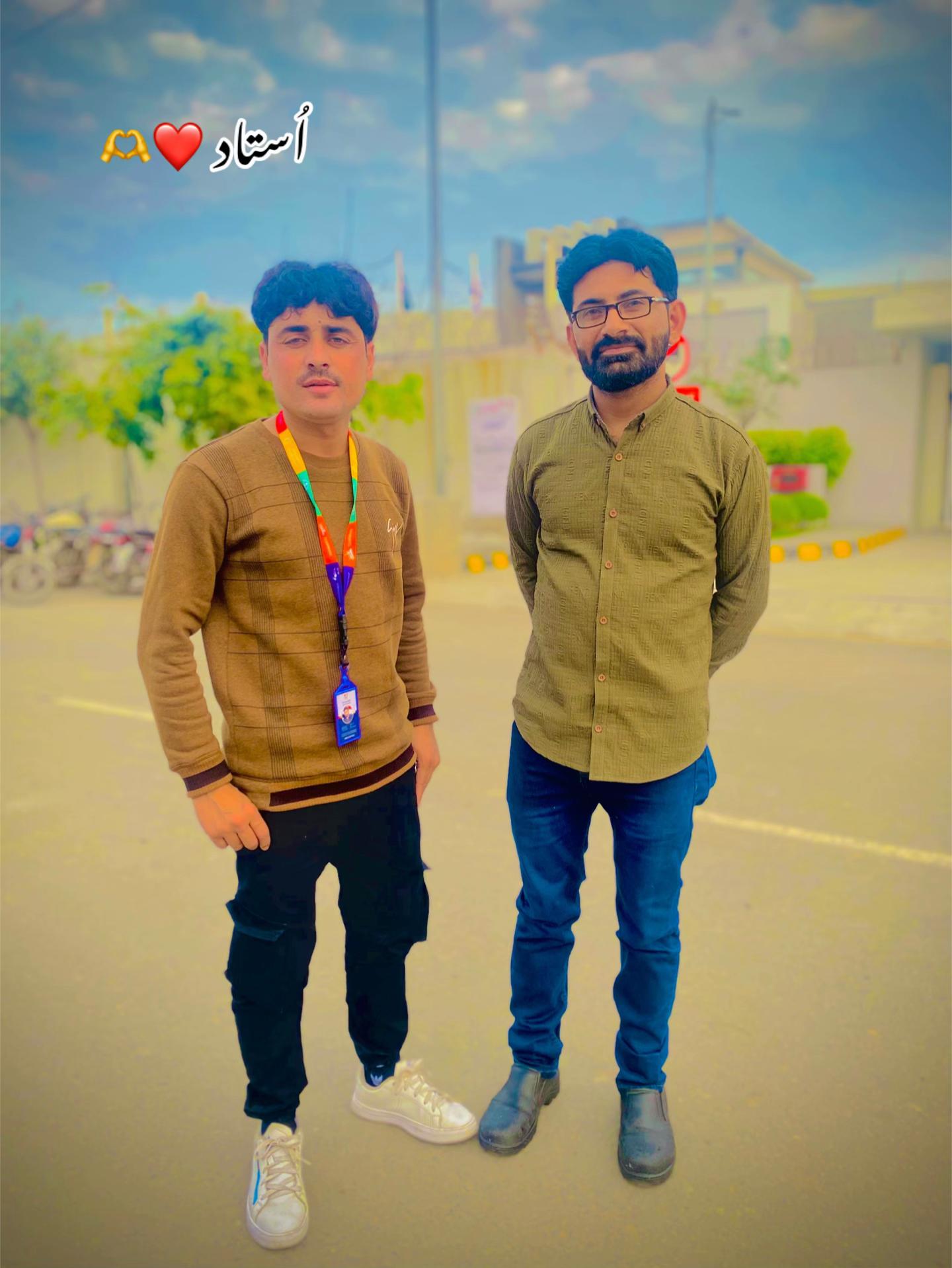 @Zakir Khattak