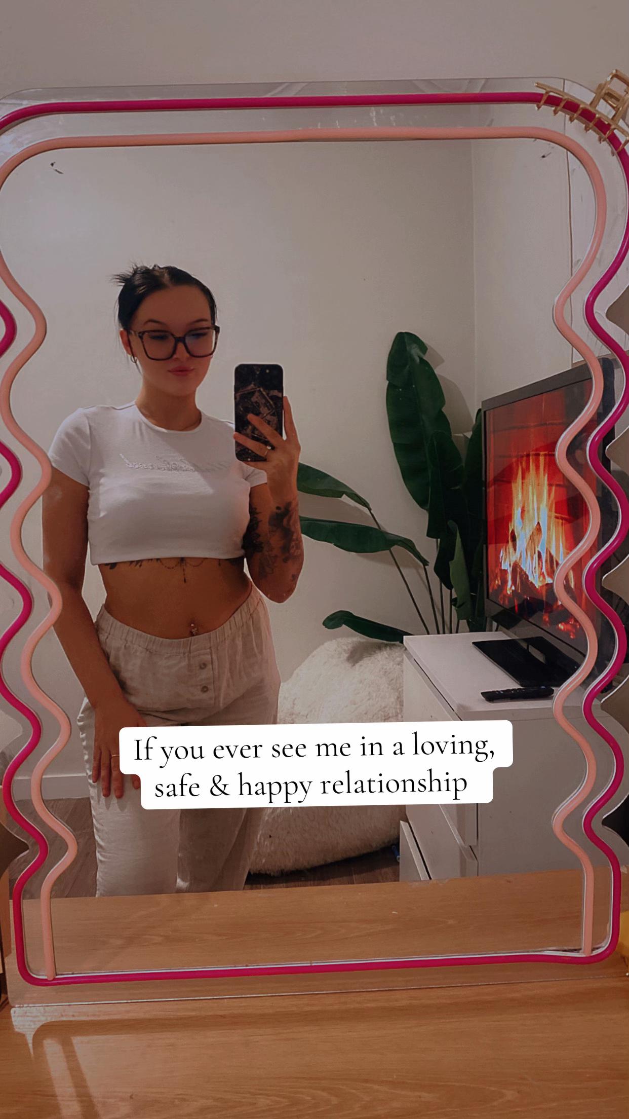 @katelynrosexo