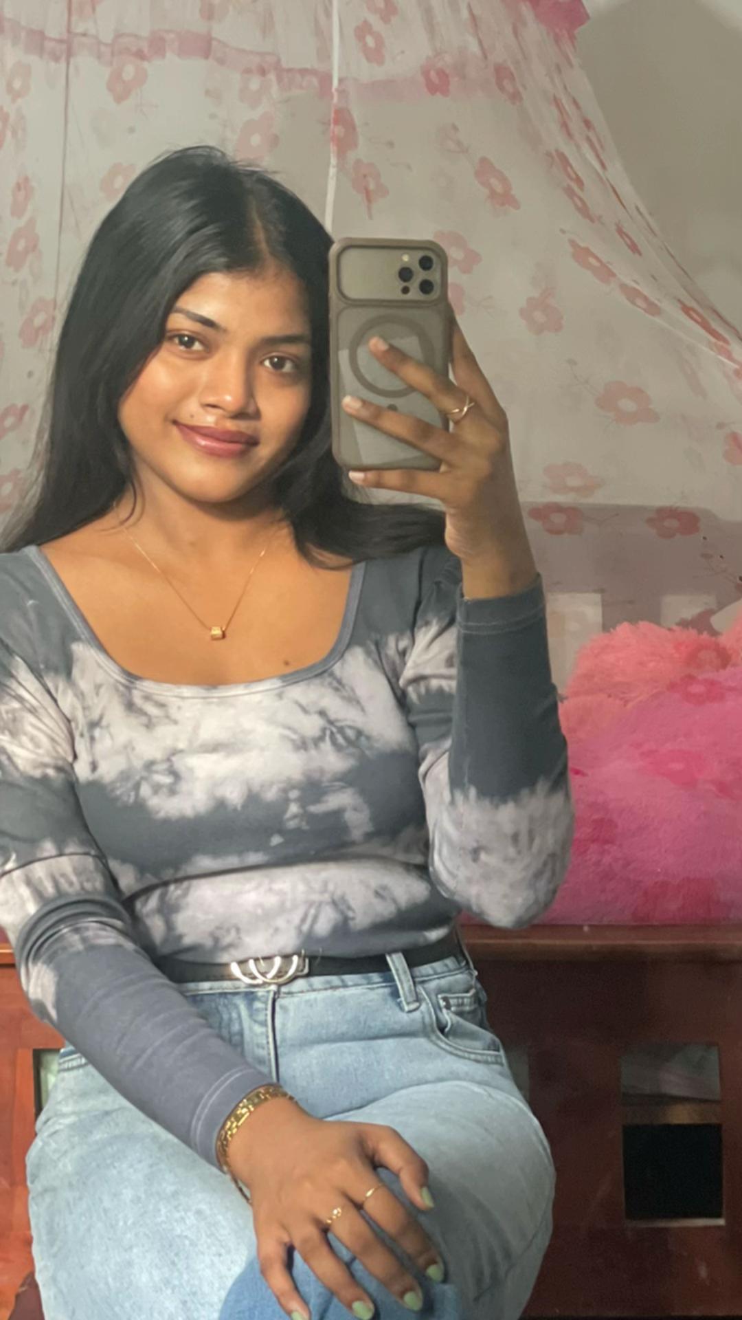@C H A M O 🧿