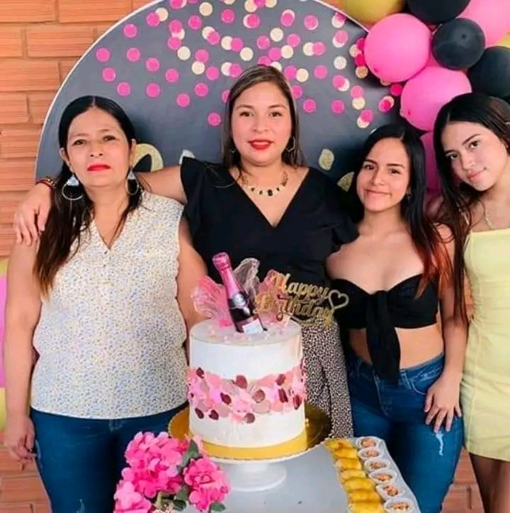 @Angie Viera