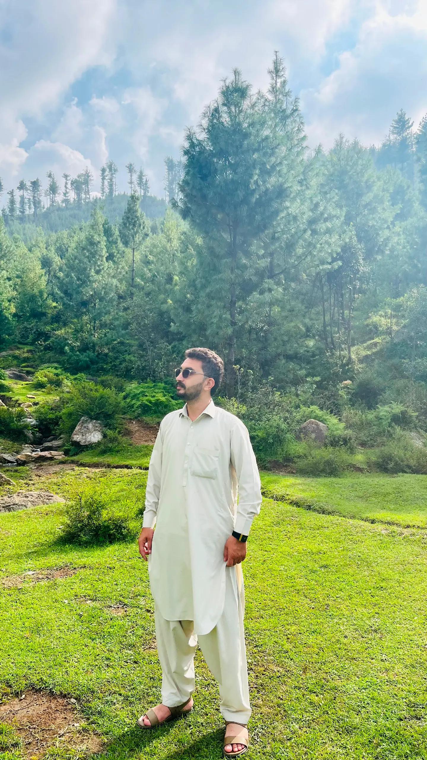@Shakir Khan EK