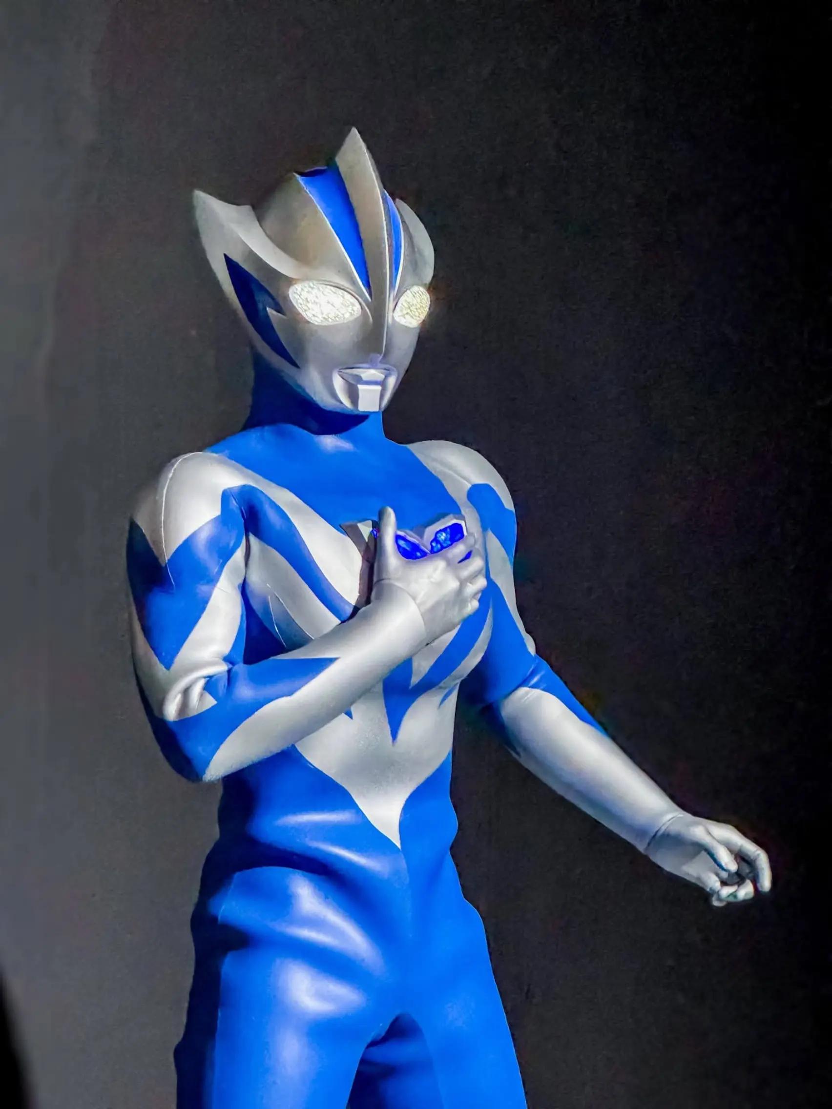 @Ultraman_Trigger_