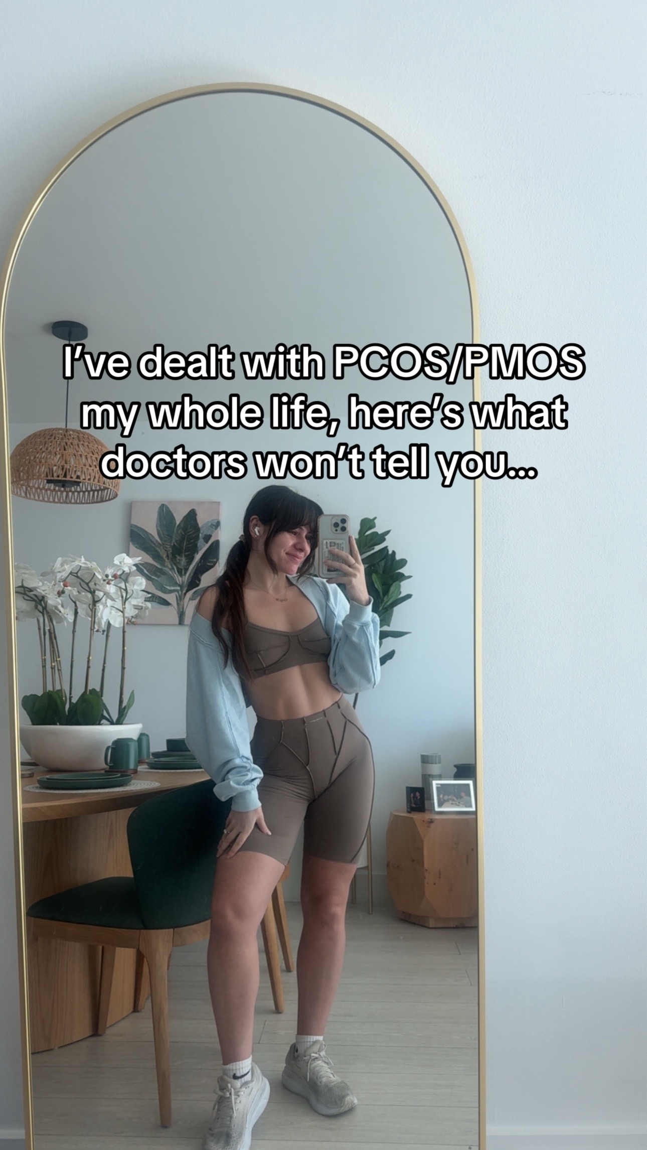 @Sarah | PMOS/PCOS life + tips